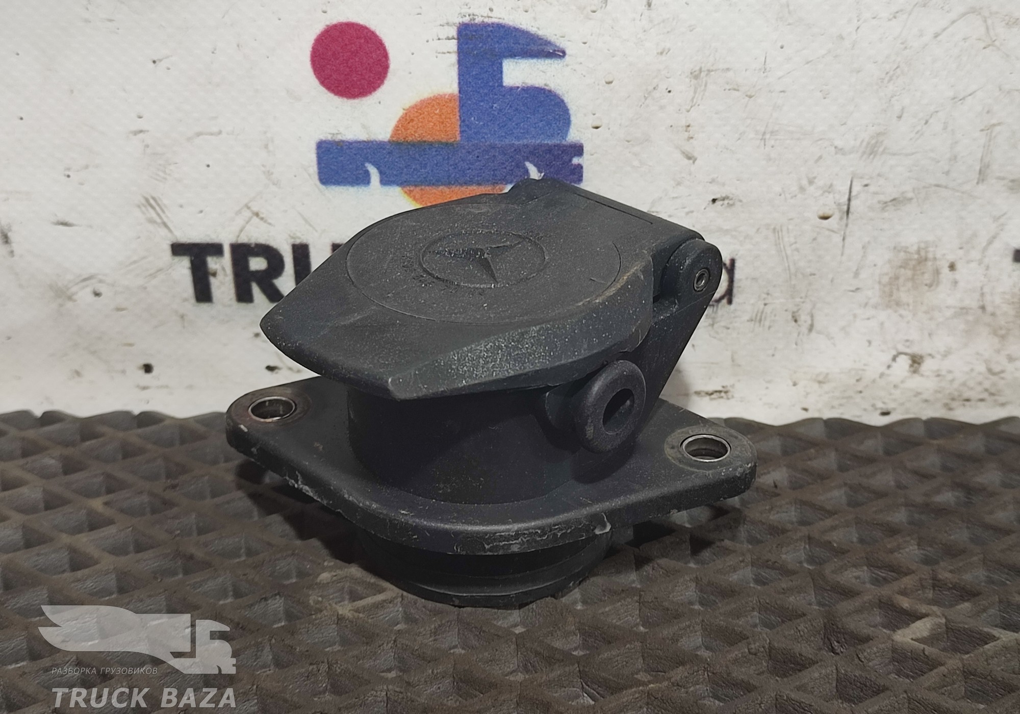 0085457026 Розетка фаркопа для Mercedes-Benz Actros MP3 (с 2008)