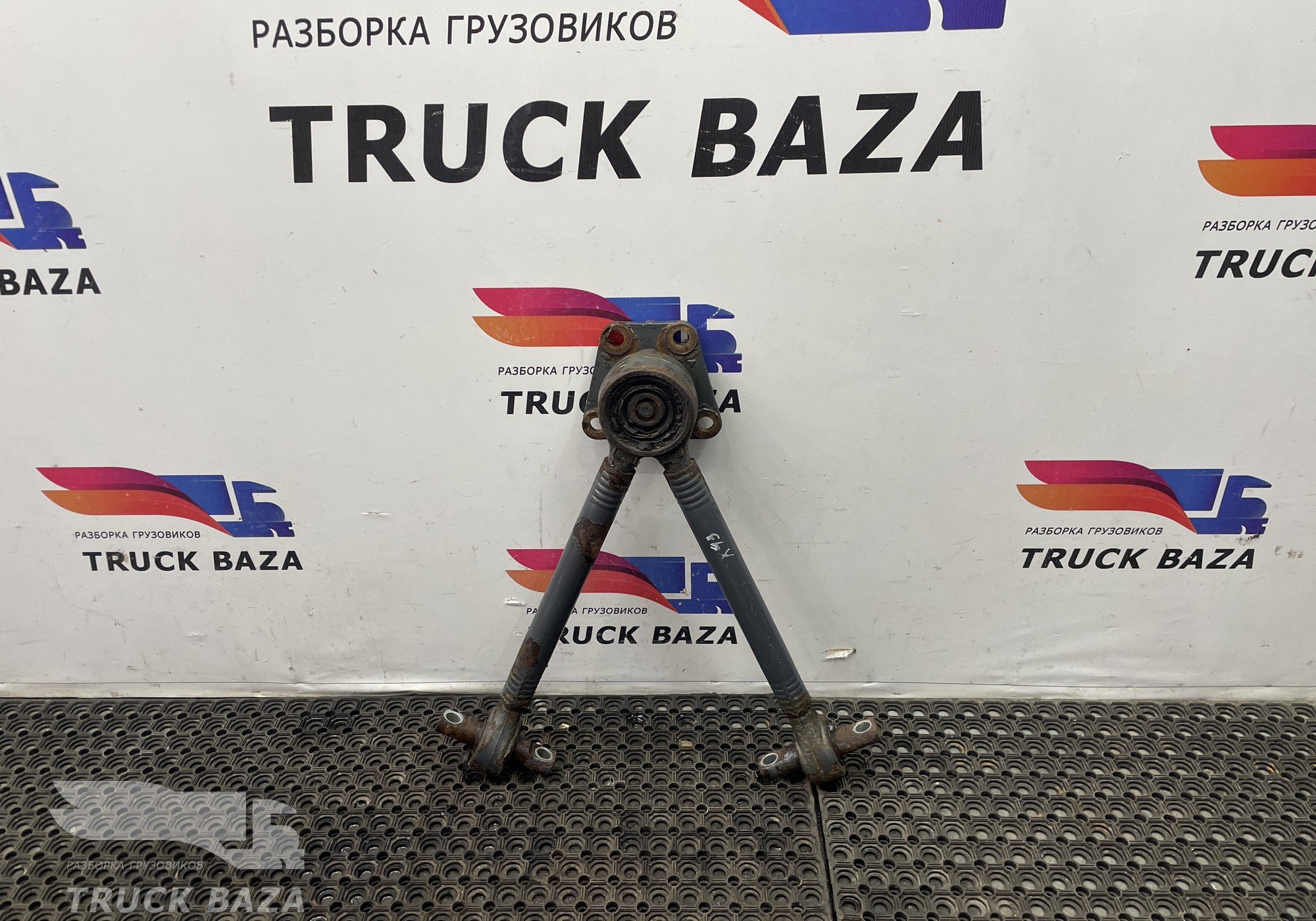1817808 Тяга реактивная V-образная для Daf CF