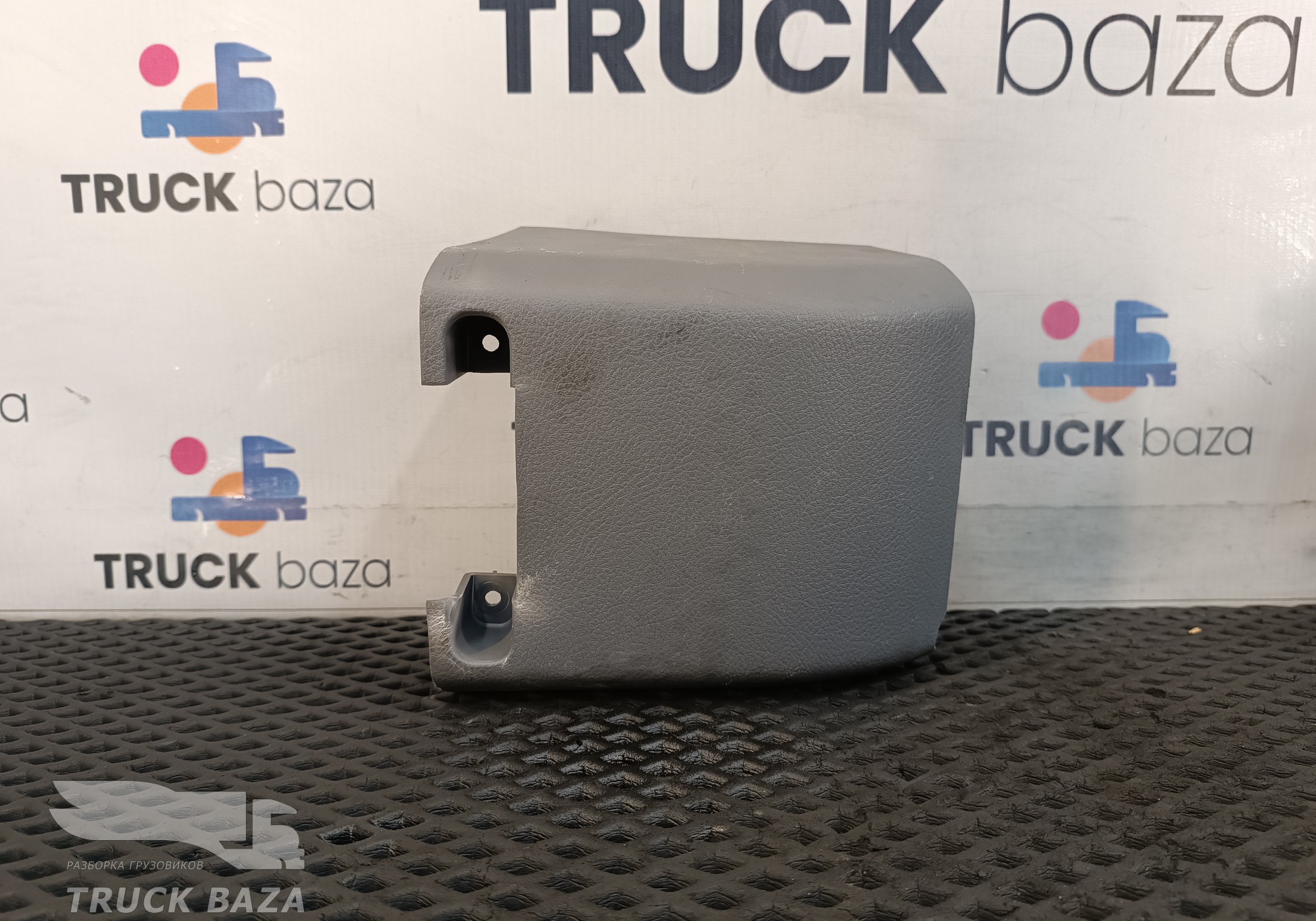 5104112C6200 Кожух рулевой колонки средний для DongFeng GX DFH4180