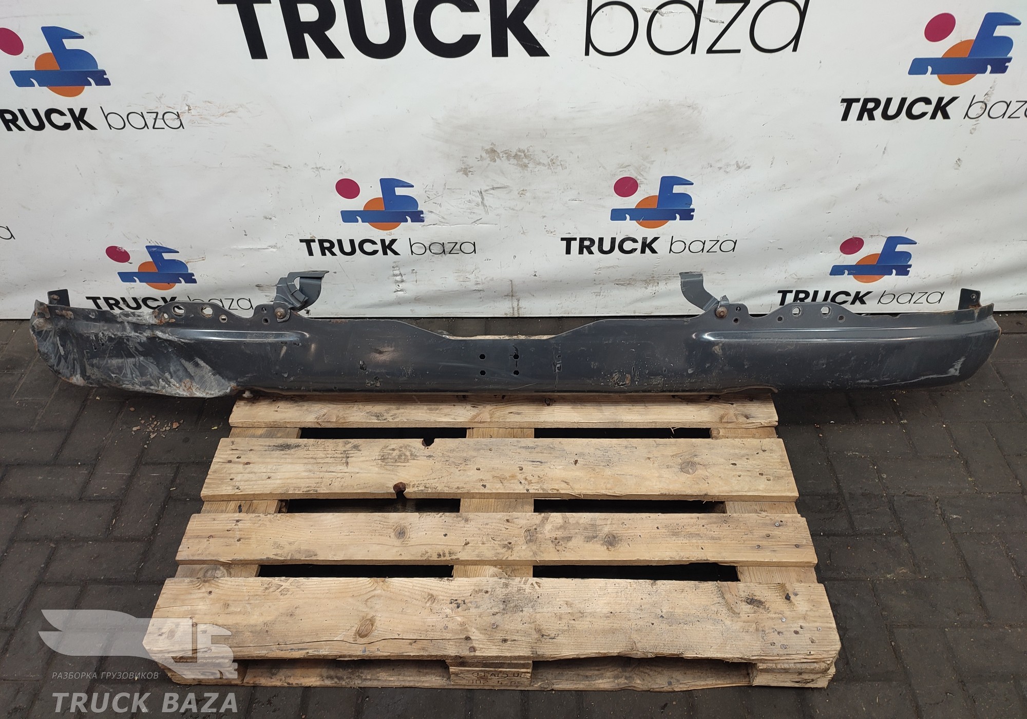 1787347 Усилитель переднего бампера