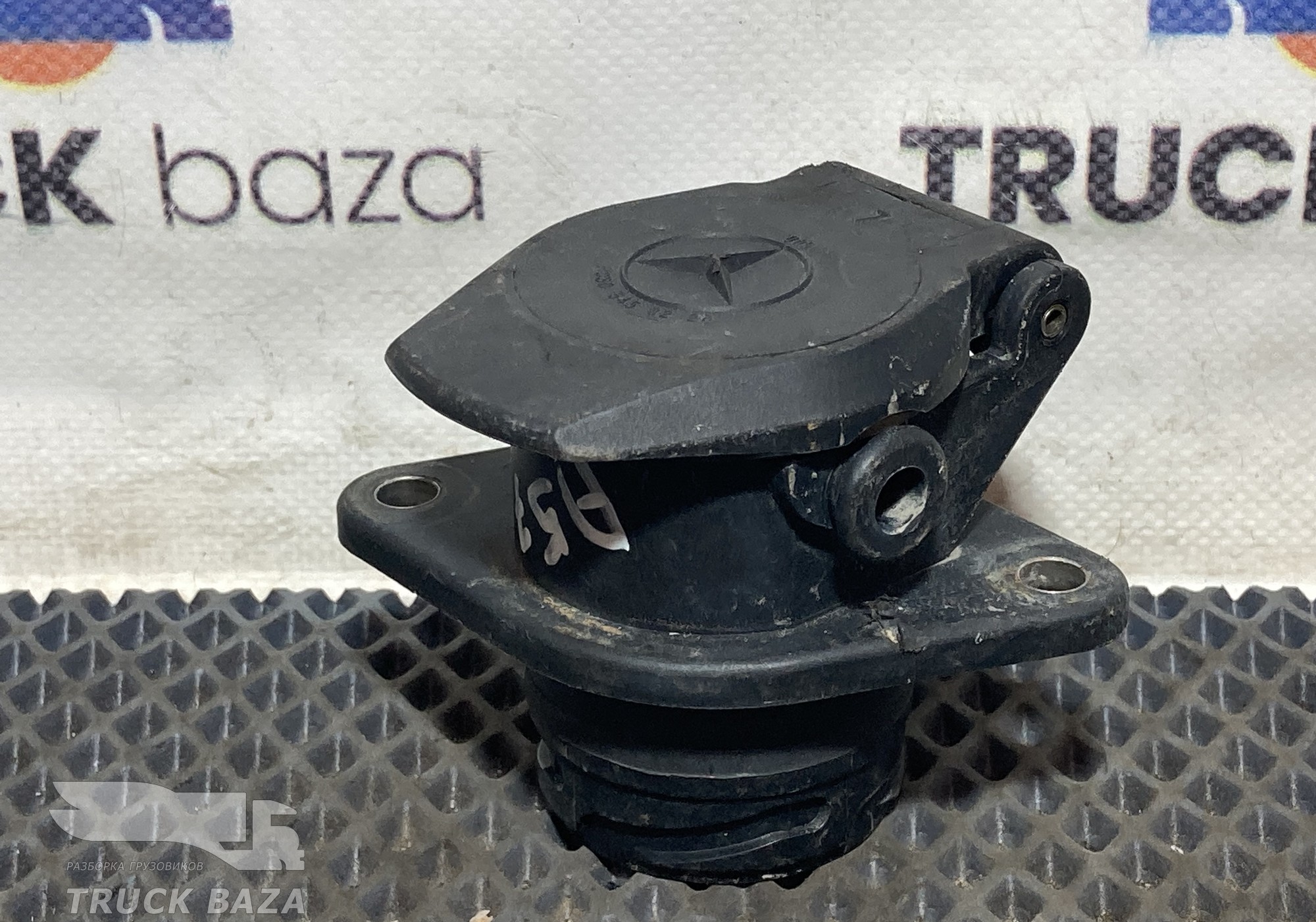 0305458228 Корпус розетки для Man TGL I (с 2005 по 2008)