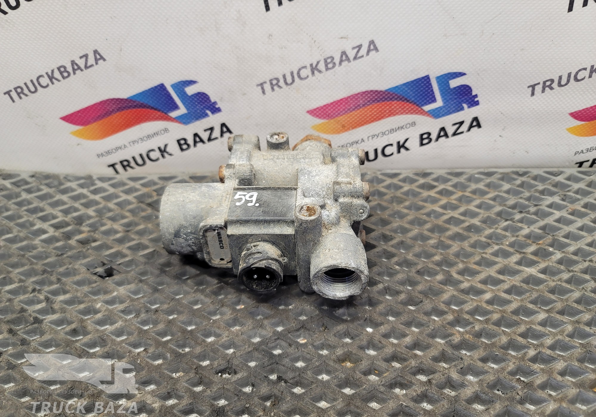 1304635 Кран ABS для Daf XF106