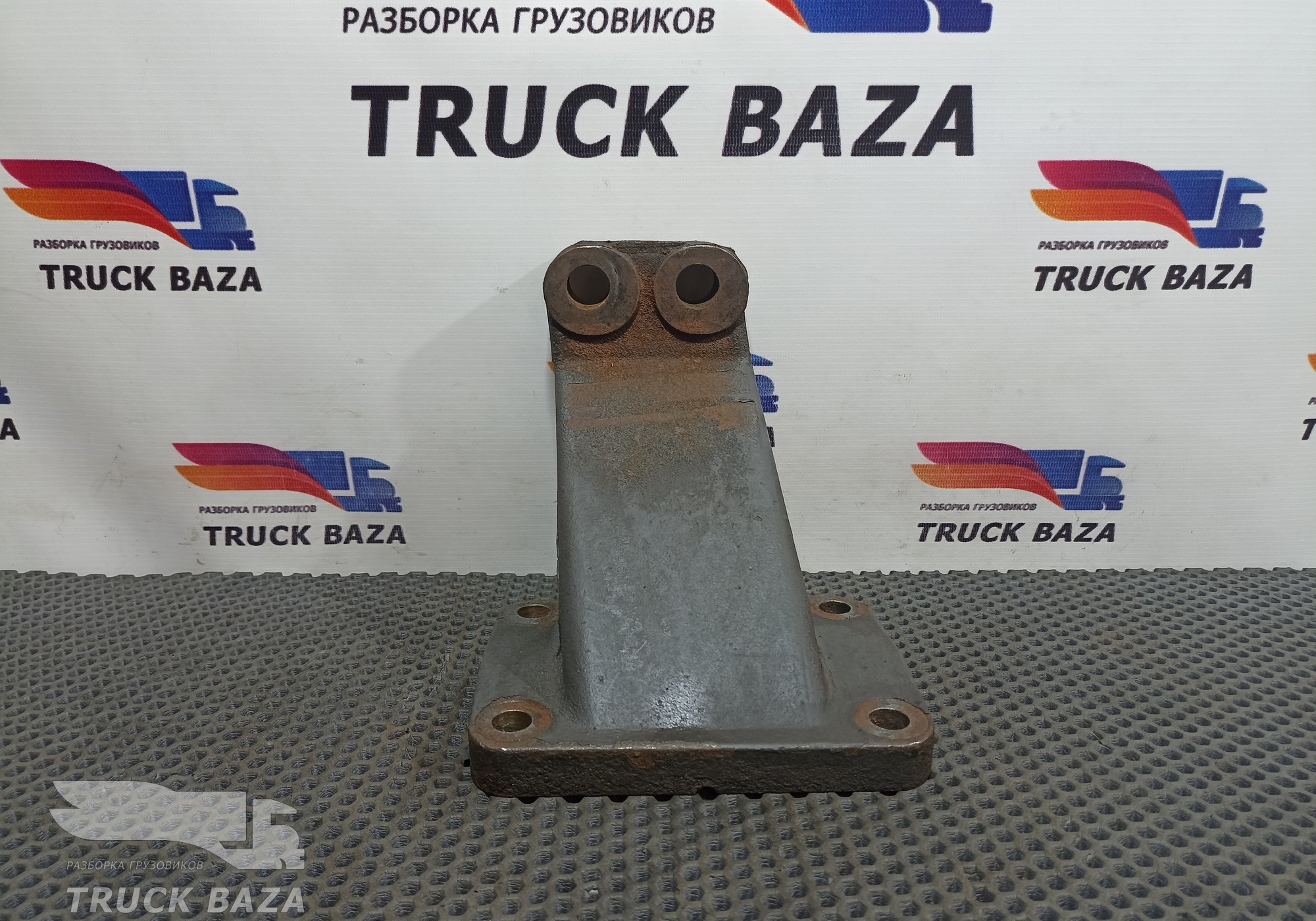 A4572241307 Кронштейн двигателя передний для Mercedes-Benz Axor II (с 2004 по 2010)