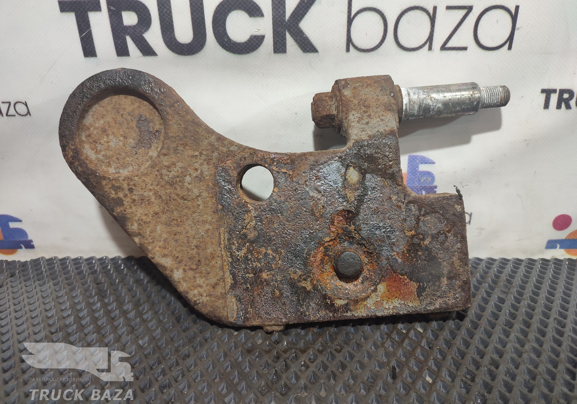 54902905535 Кронштейн амортизатора левый передний для КАМАЗ 5490 (с 2013)