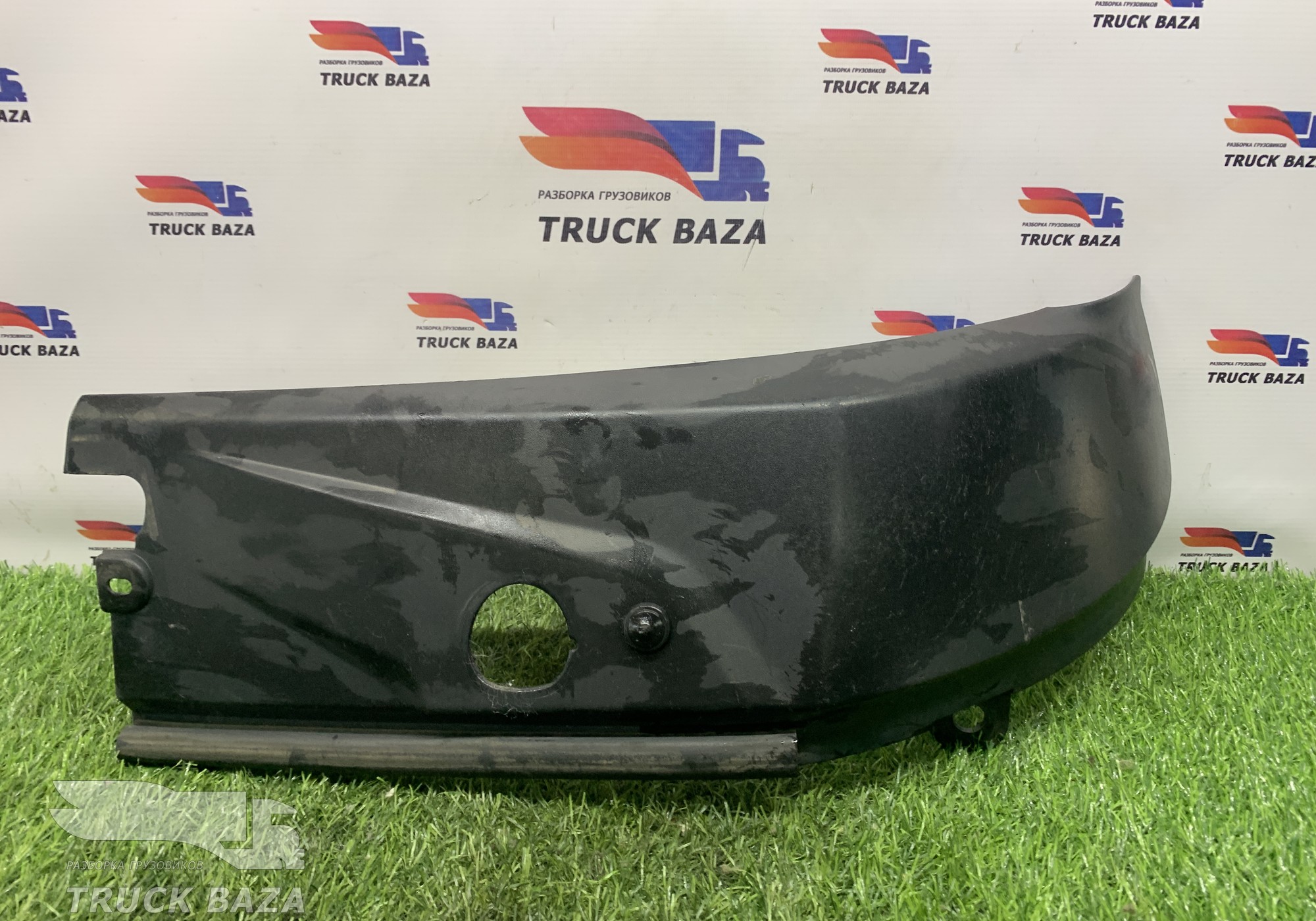 84507754 Угол жабо левый для Renault T (с 2013)