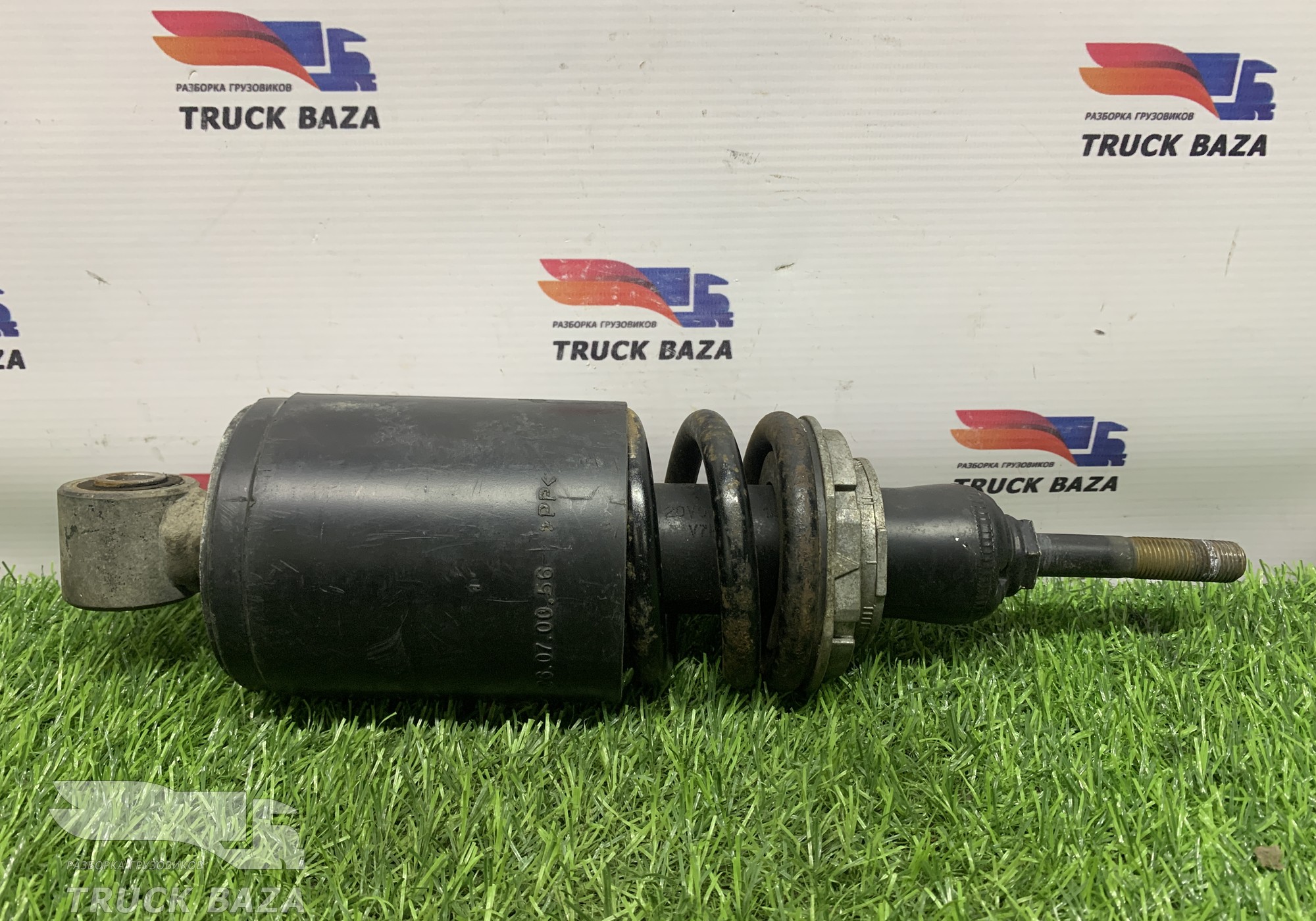 06070056 Амортизатор кабины задний