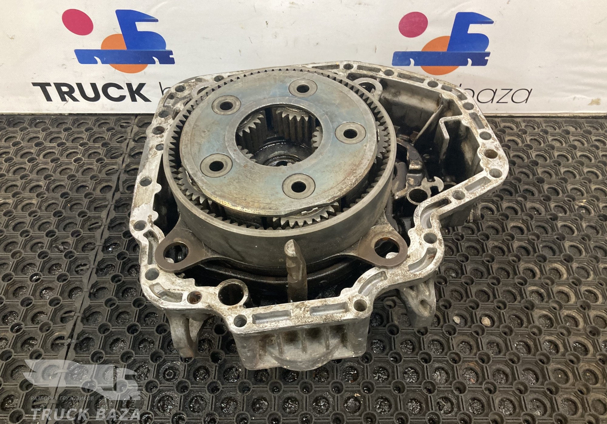 9452614903 Делитель КПП в сборе