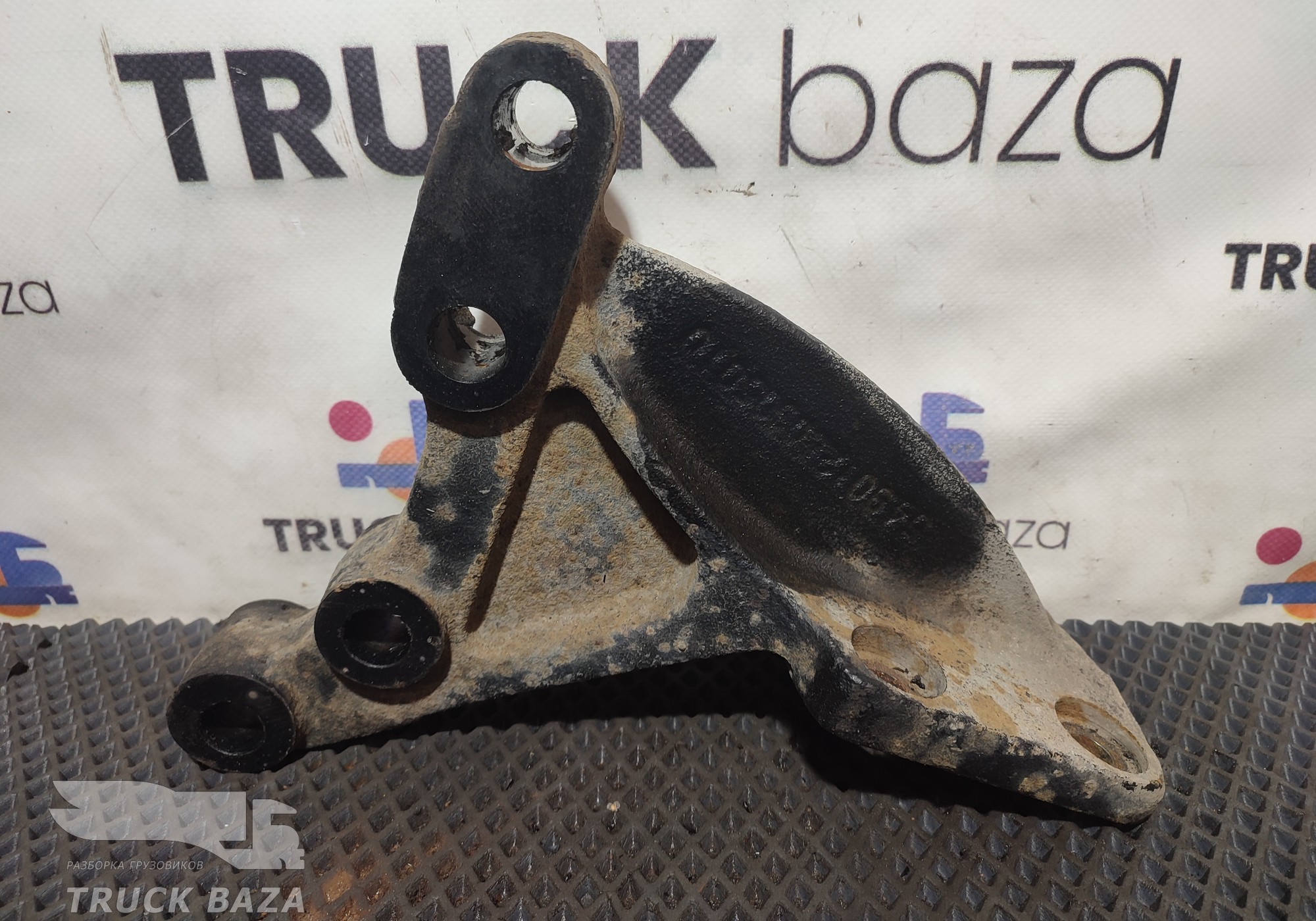 54901280905010 Кронштейн усилителя бампера для КАМАЗ 54901