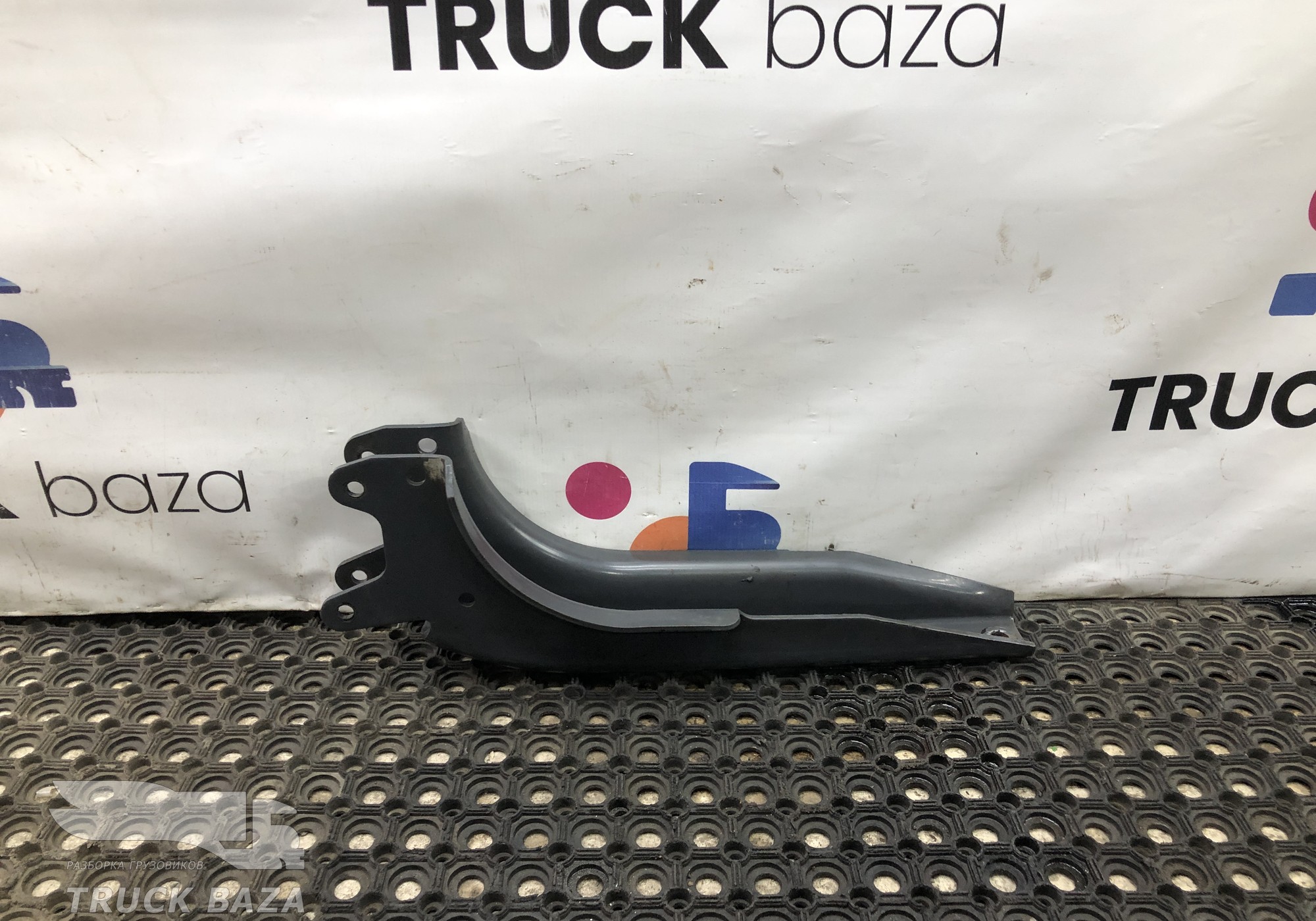 1491018 Кронштейн кабины правый для Scania 5-series R (с 2004 по 2016)