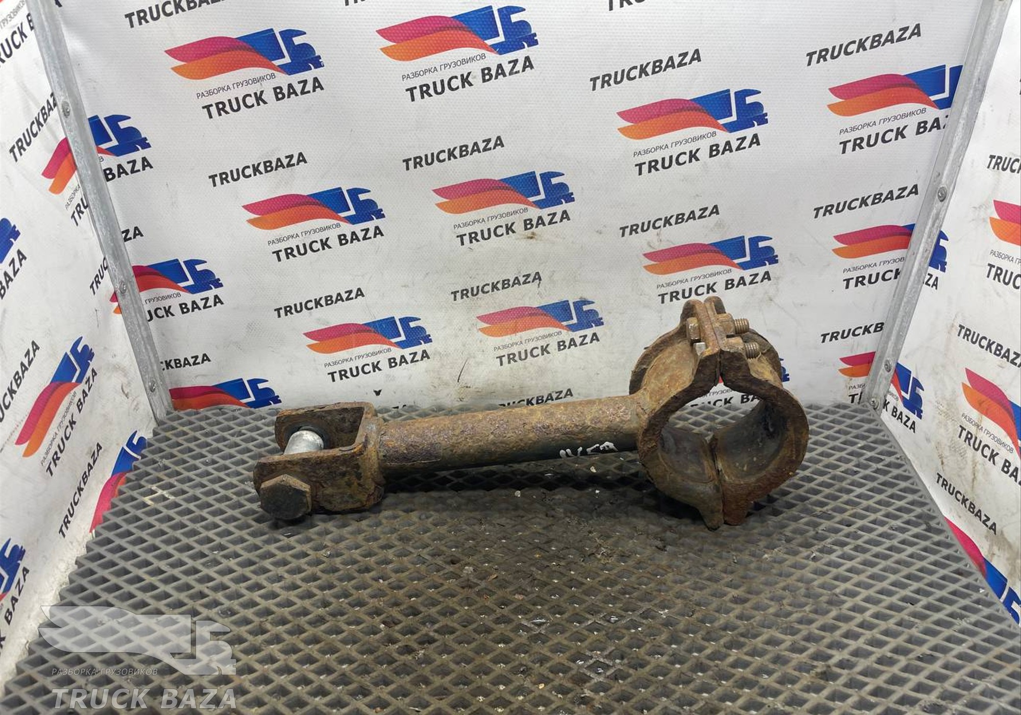 8132787 Стойка заднего стабилизатора