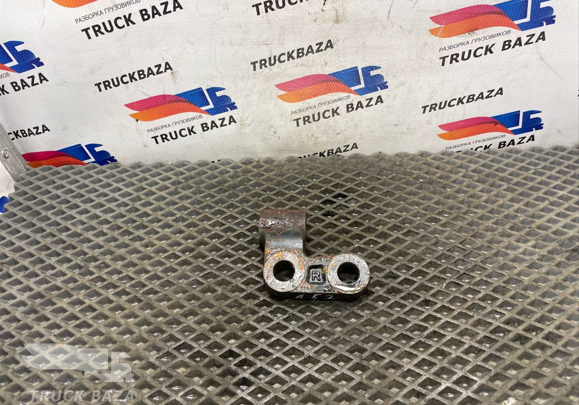 9606660811 Кронштейн усилителя бампера правый для Mercedes-Benz Actros New Actros MP4 (с 2011)