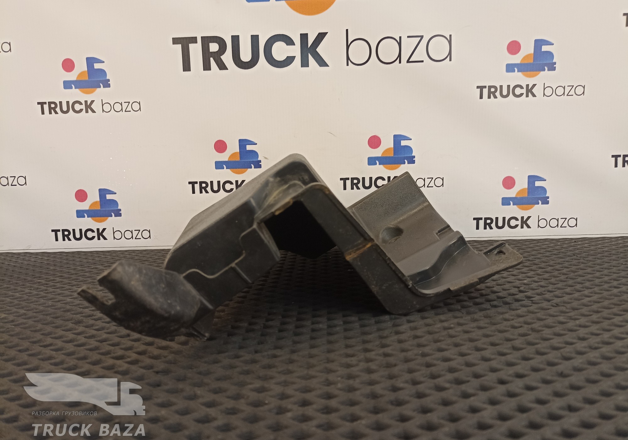 A9406880181 Накладка кабины левая для Mercedes-Benz