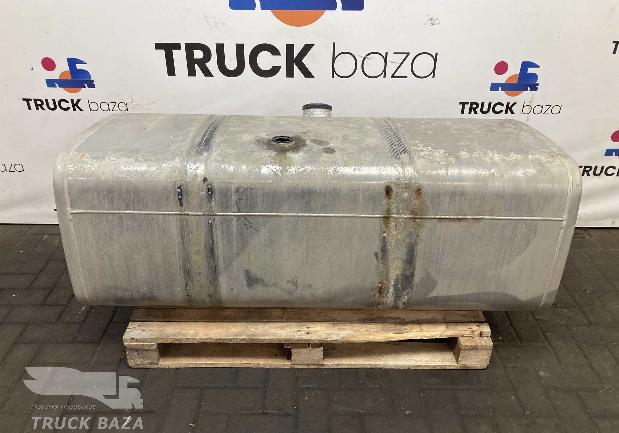 9424700501 Бак топливный 500 L
