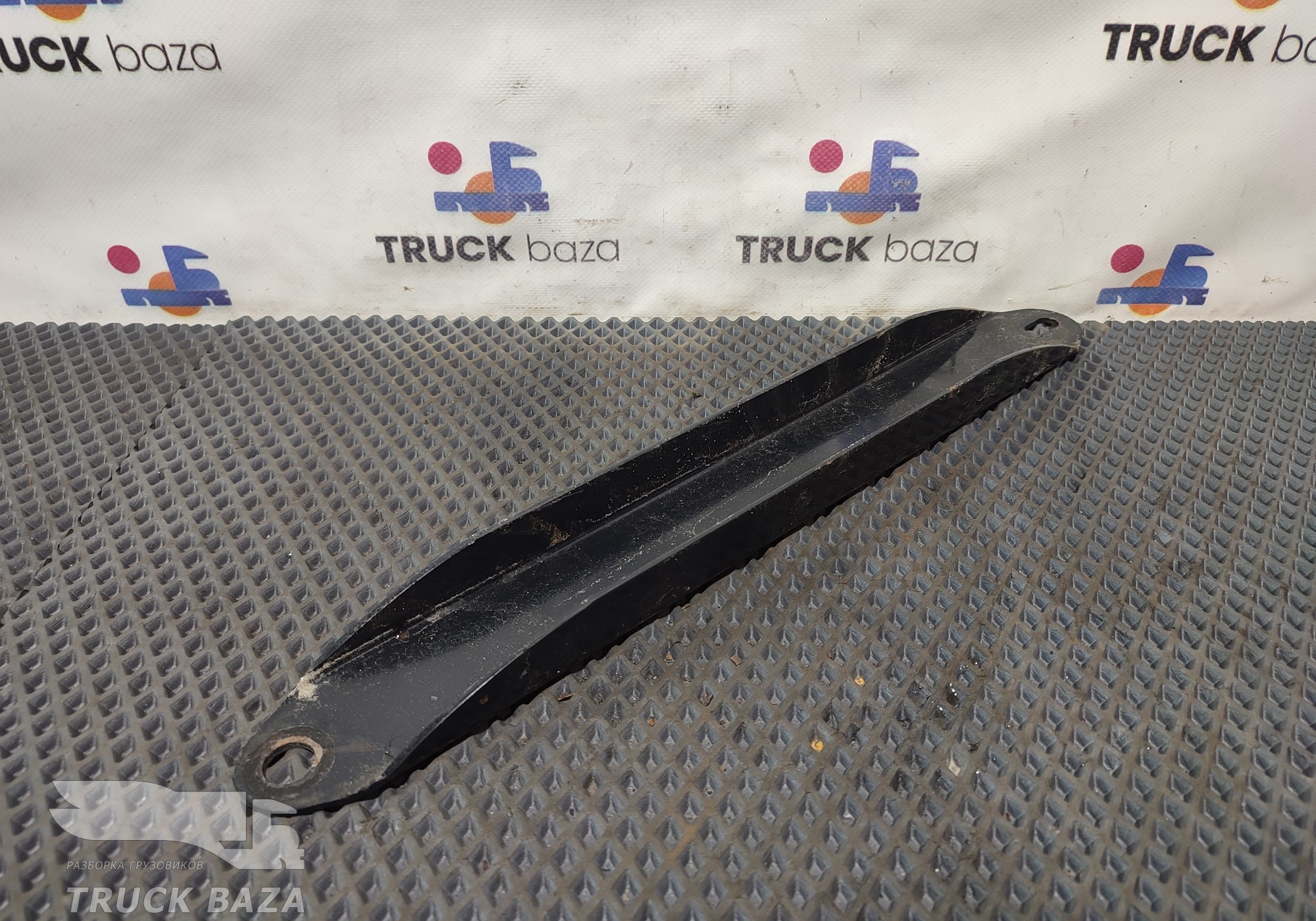 81417010078 Кронштейн опоры кабины