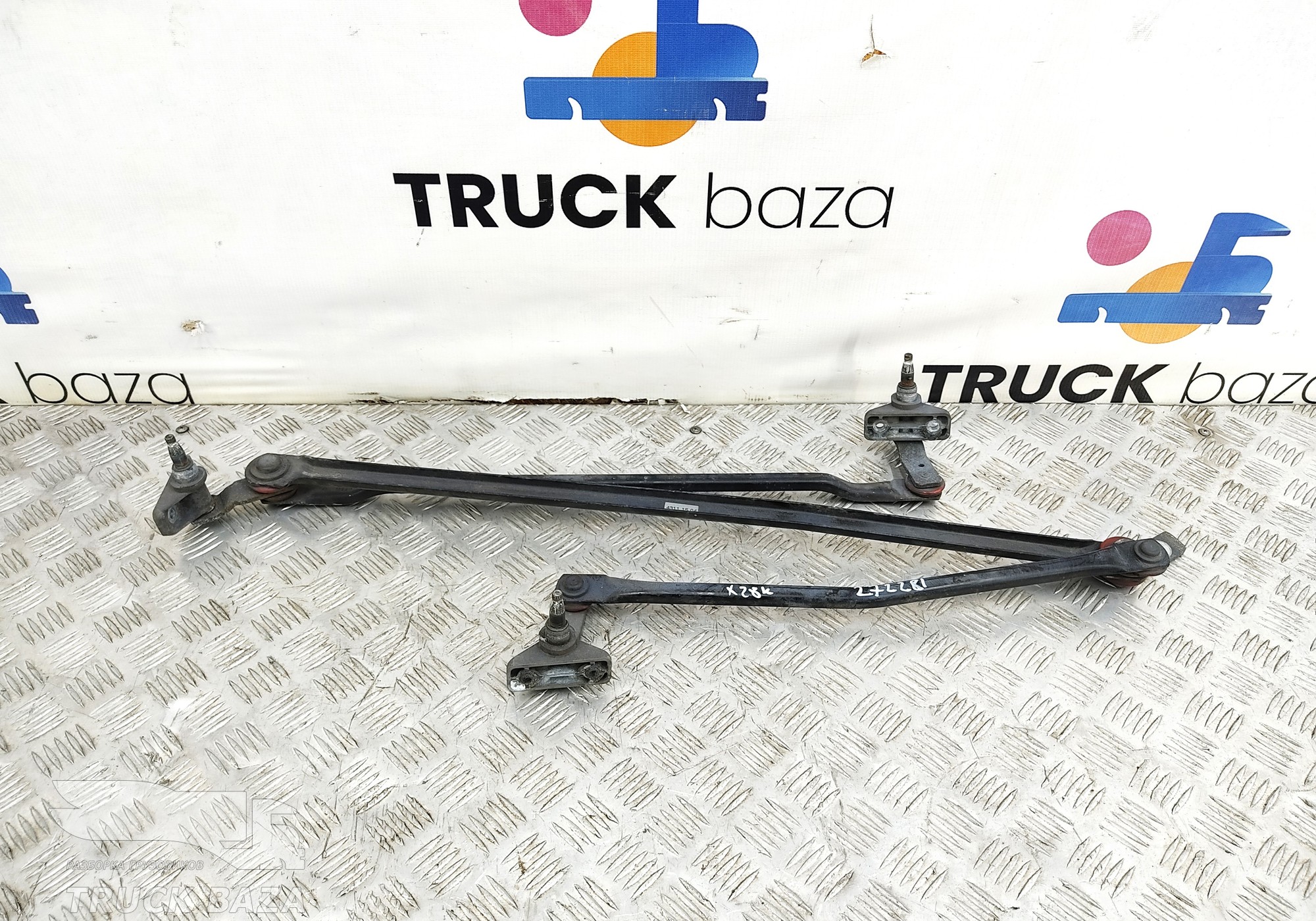 1335163 Трапеция стеклоочистителей для Daf XF105 (с 2005)