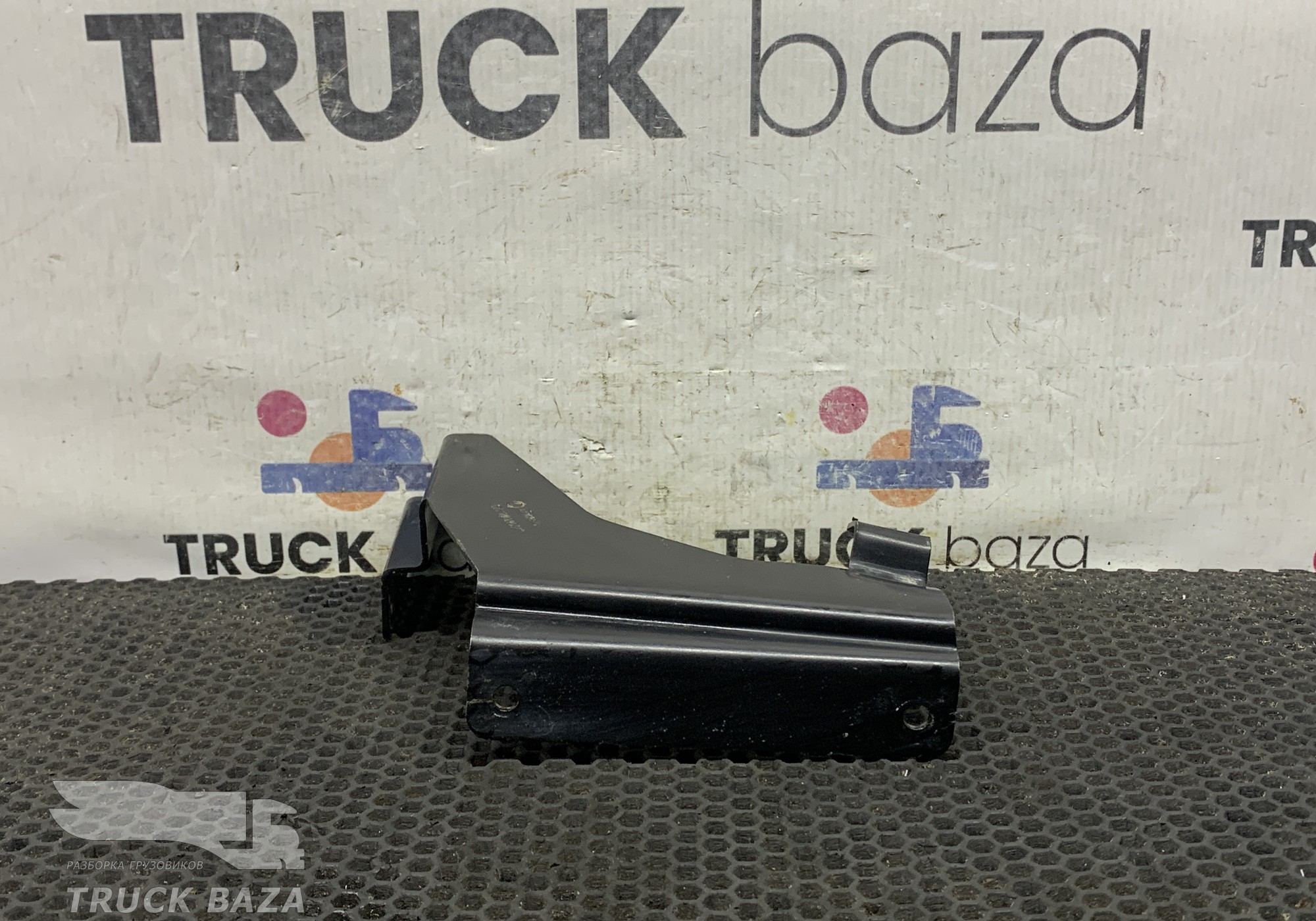 DZ14251290043 Кронштейн продолжения крыла левого для Shacman X3000 (с 2014)