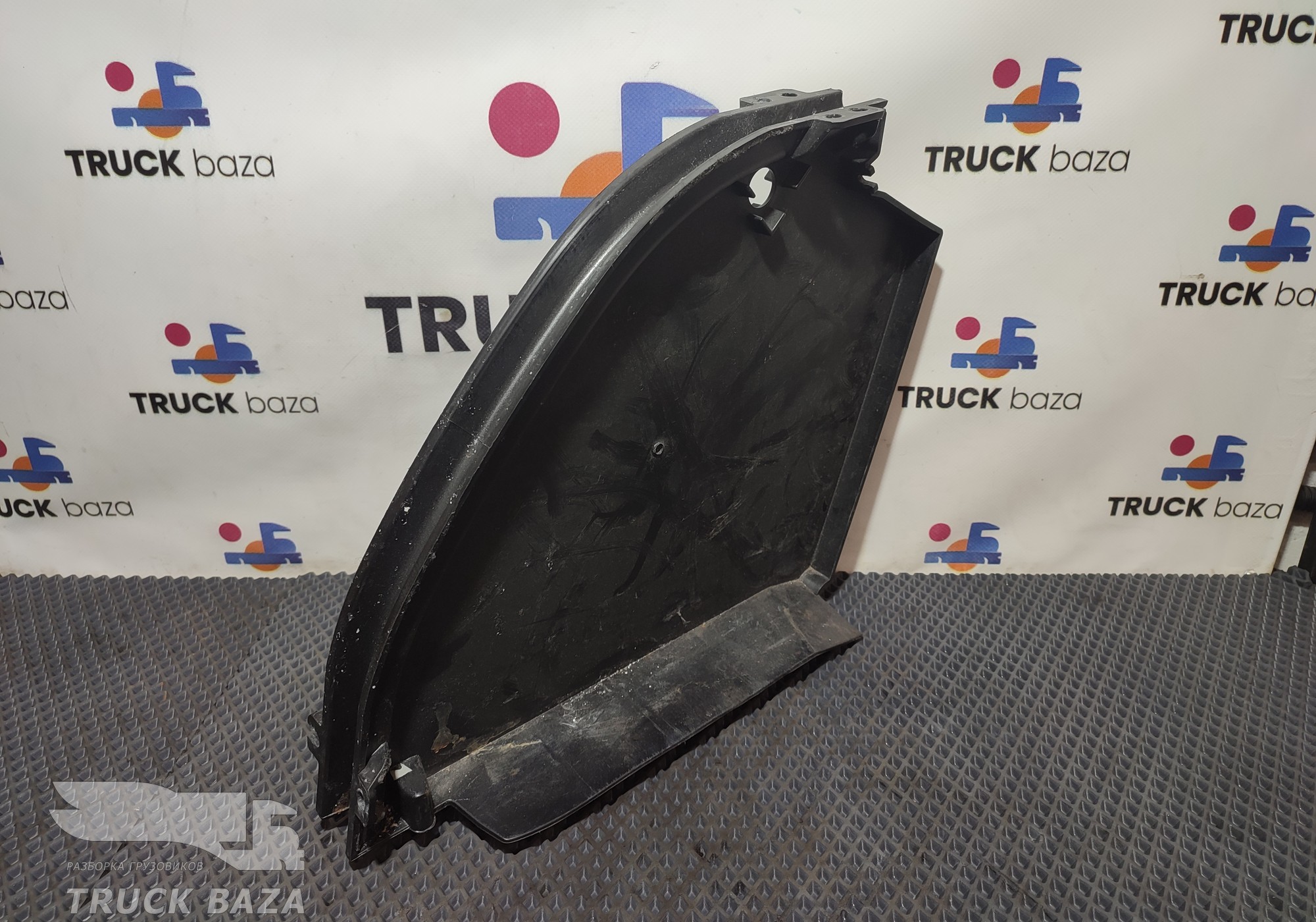 811W639030301 Кронштейн торпедо для Sinotruk Sitrak C7H