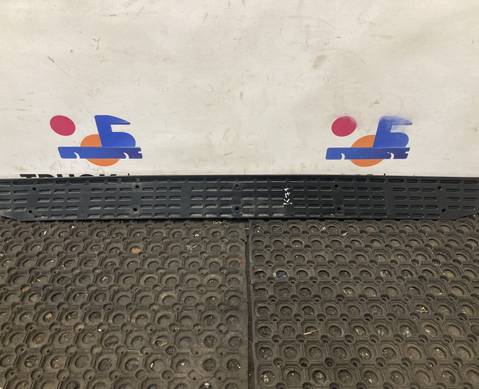 549018416113 Накладка подножки бампера нижняя для КАМАЗ 54901