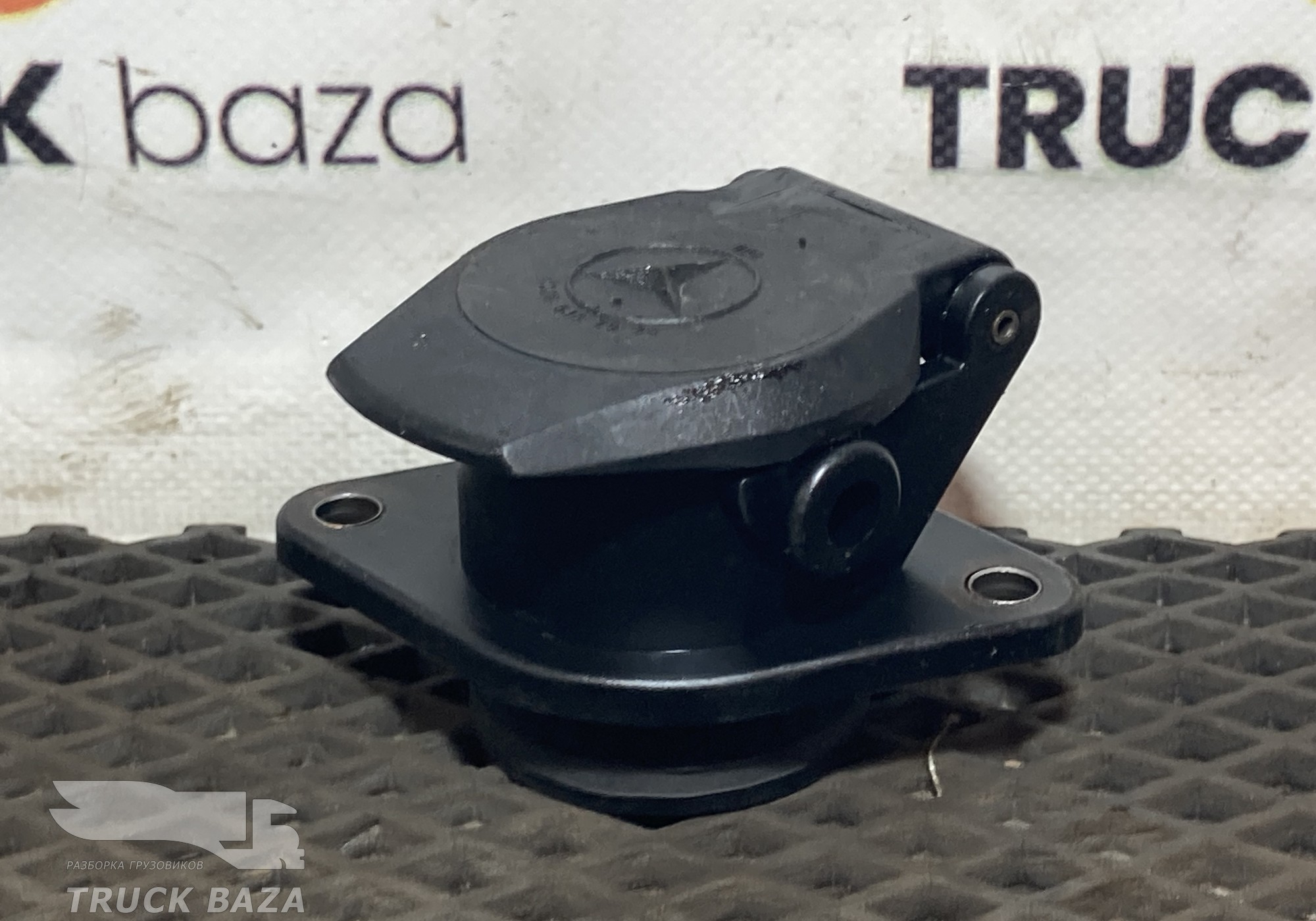 A0085457026 Розетка фаркопа для Mercedes-Benz Actros MP3 (с 2008)