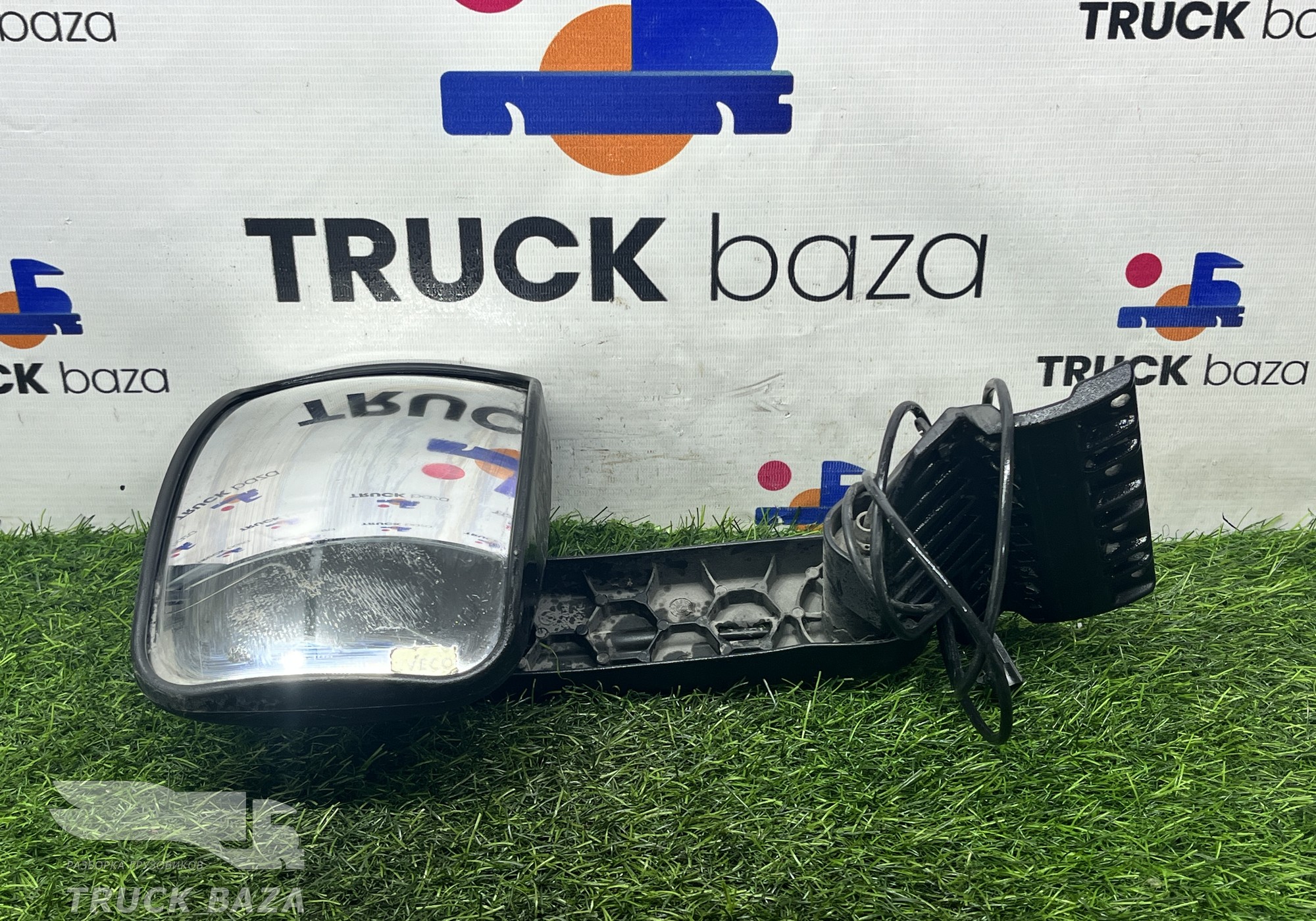 504224428 Зеркало бордюрное для Iveco Stralis II Hi-Way (с 2012)