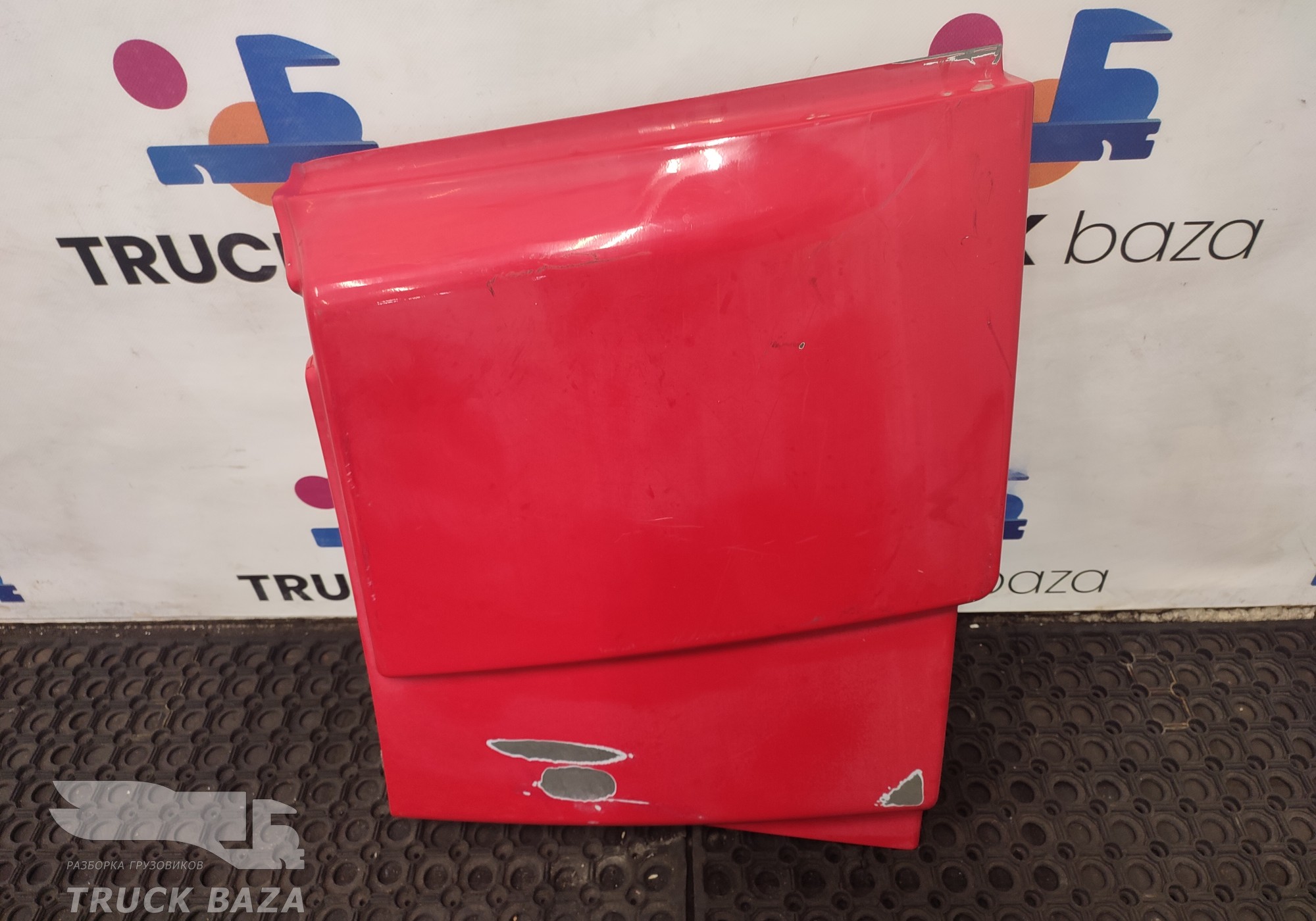 504063437 Спойлер кабины верхний правый для Iveco Stralis II Hi-Way (с 2012)