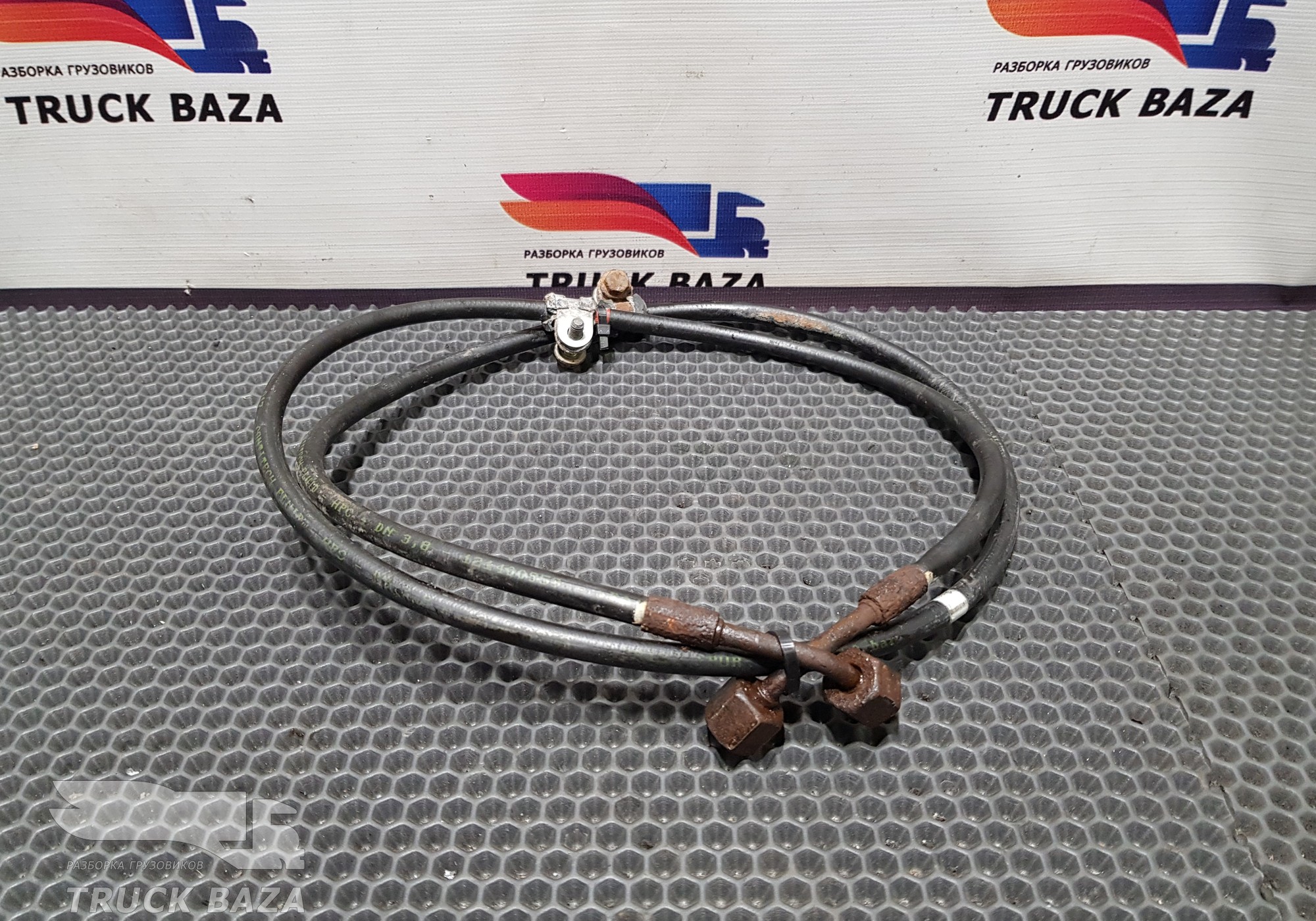 1649647 Шланг подъема кабины (между замков) для Daf XF105 (с 2005)