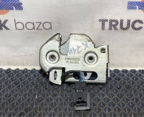 9607520250 Замок инструментального ящика правый для КАМАЗ