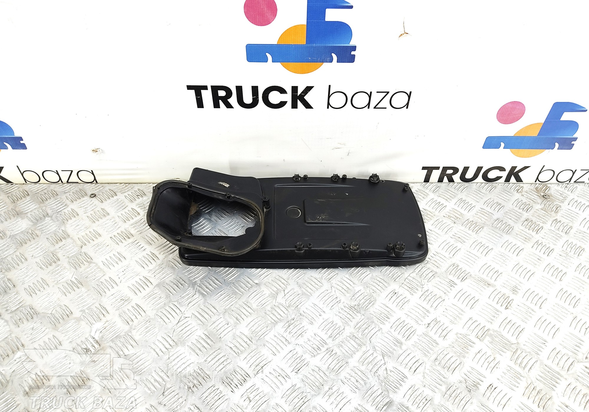 81619490039 Крышка корпуса автономного отопителя для Man TGM