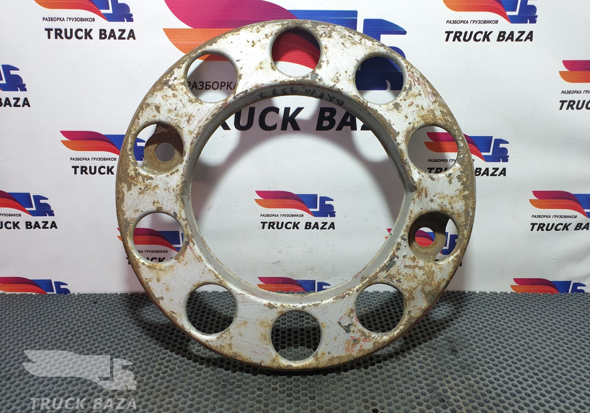 1075226 Колпак декоративный для Mercedes-Benz