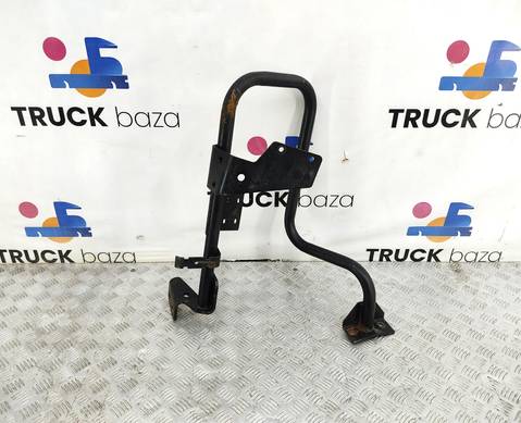 65956840452410 Поручень за кабиной для КАМАЗ 54901