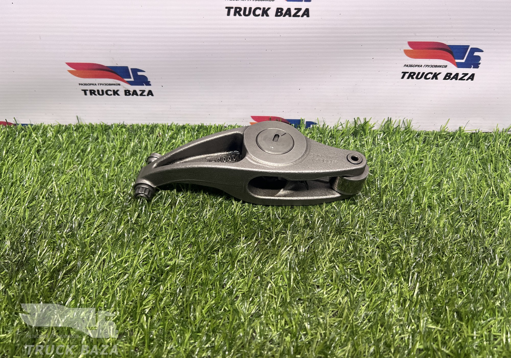 5547719 Ось коромысел для DongFeng GX DFH4180