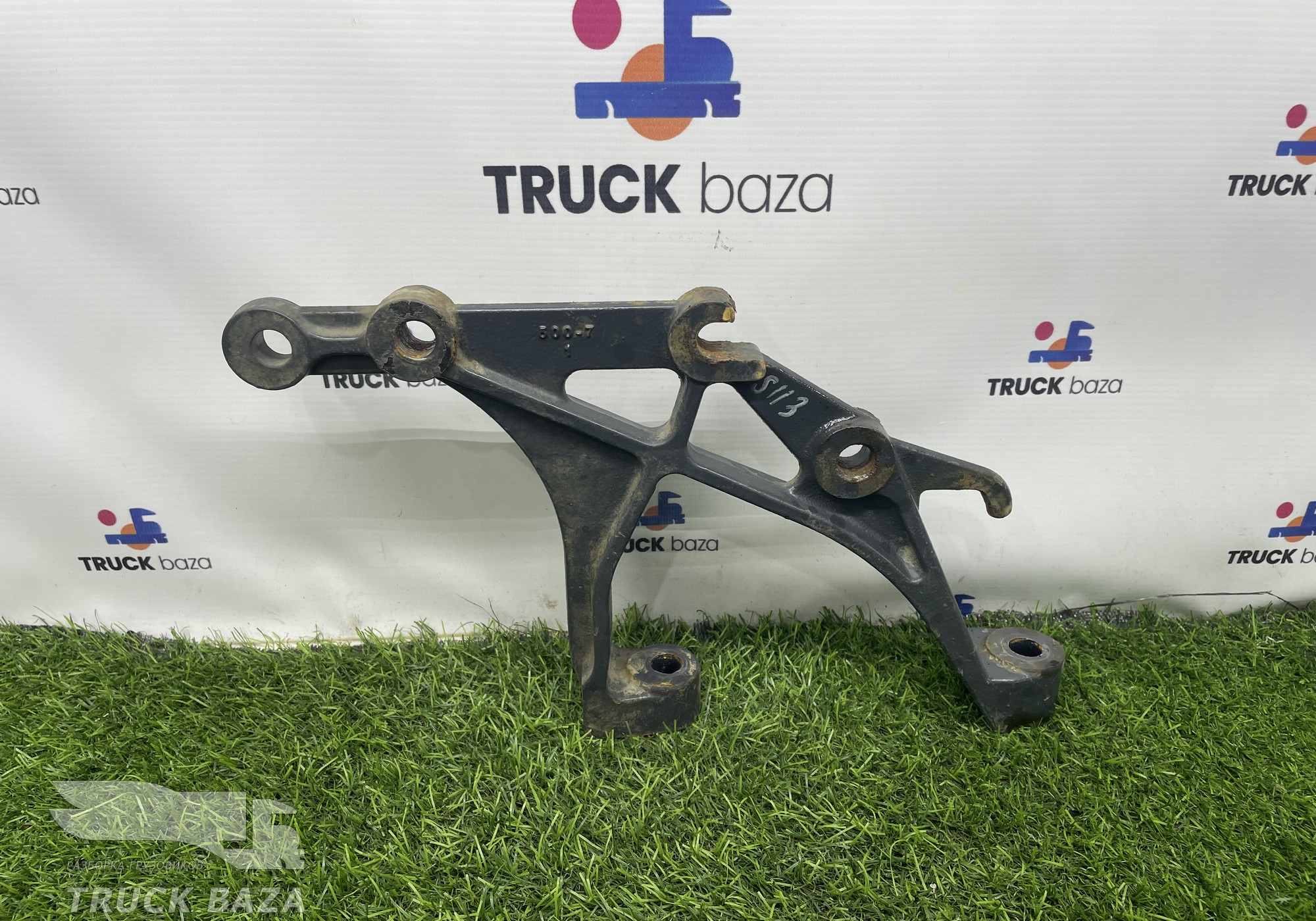 1762098 Кронштейн ящика АКБ