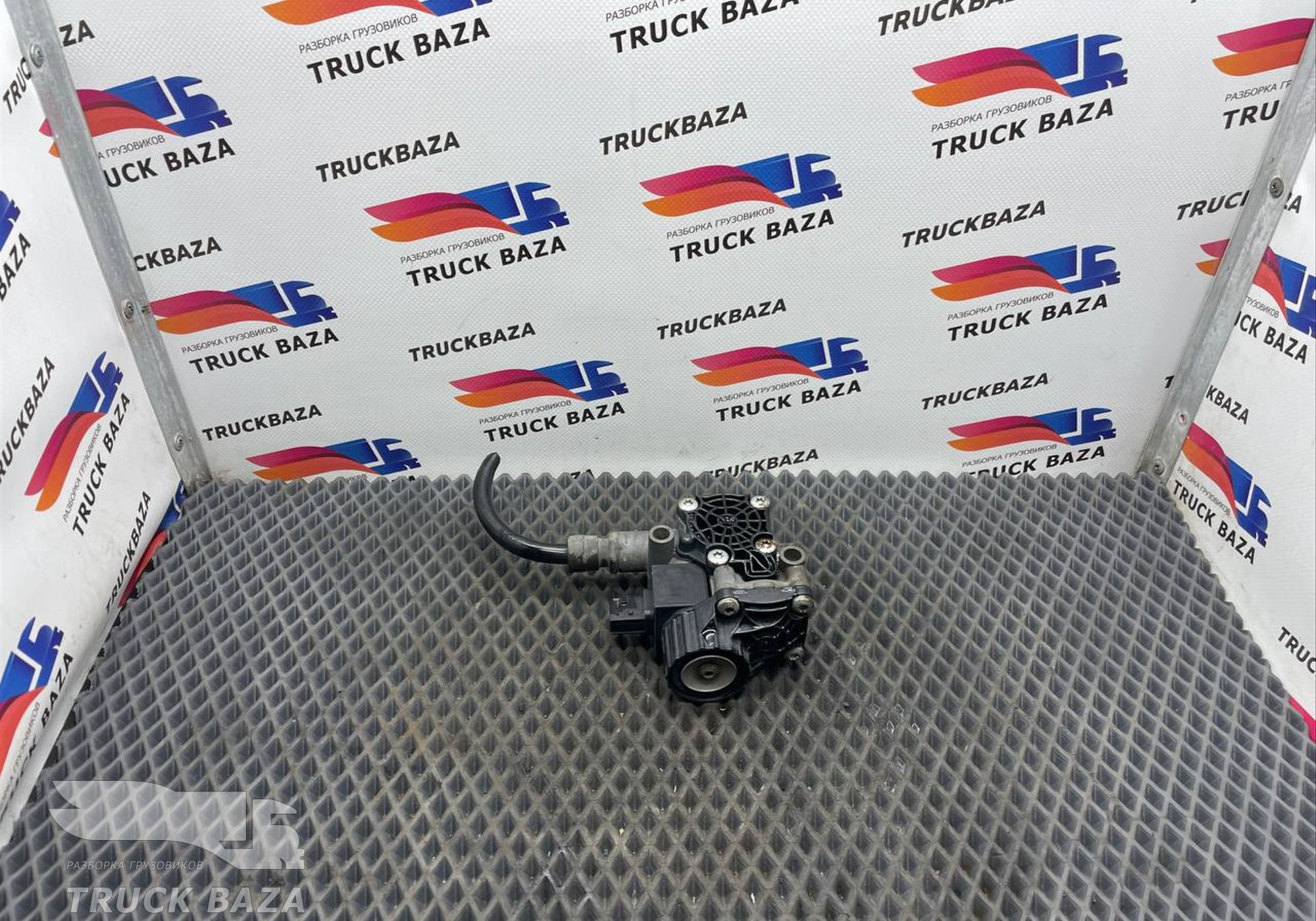 21327360 Кран ABS для Volvo FH FH4 (с 2012 по 2021)