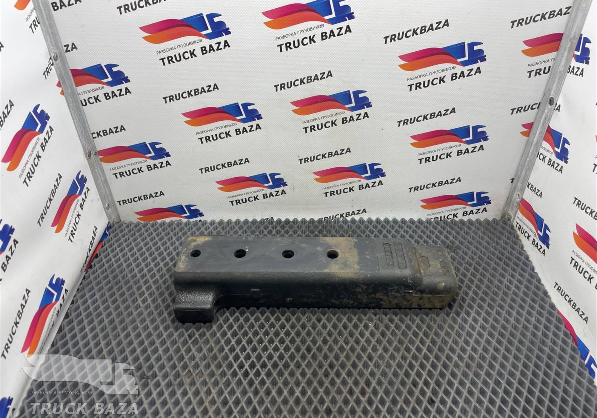 GC465A204HD Кронштейн глушителя для Ford F-MAX (с 2018)