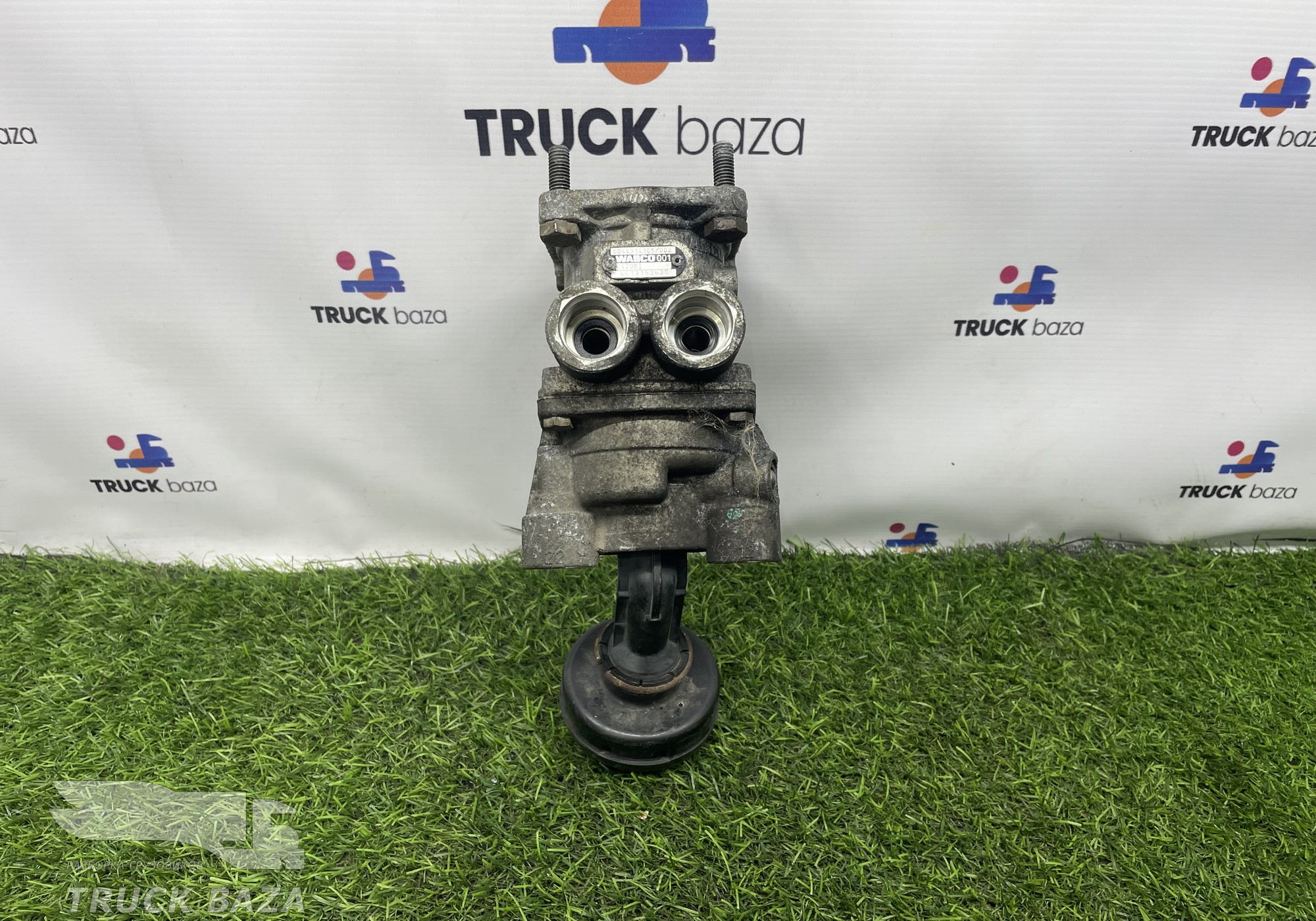 4613152630 Кран тормозной