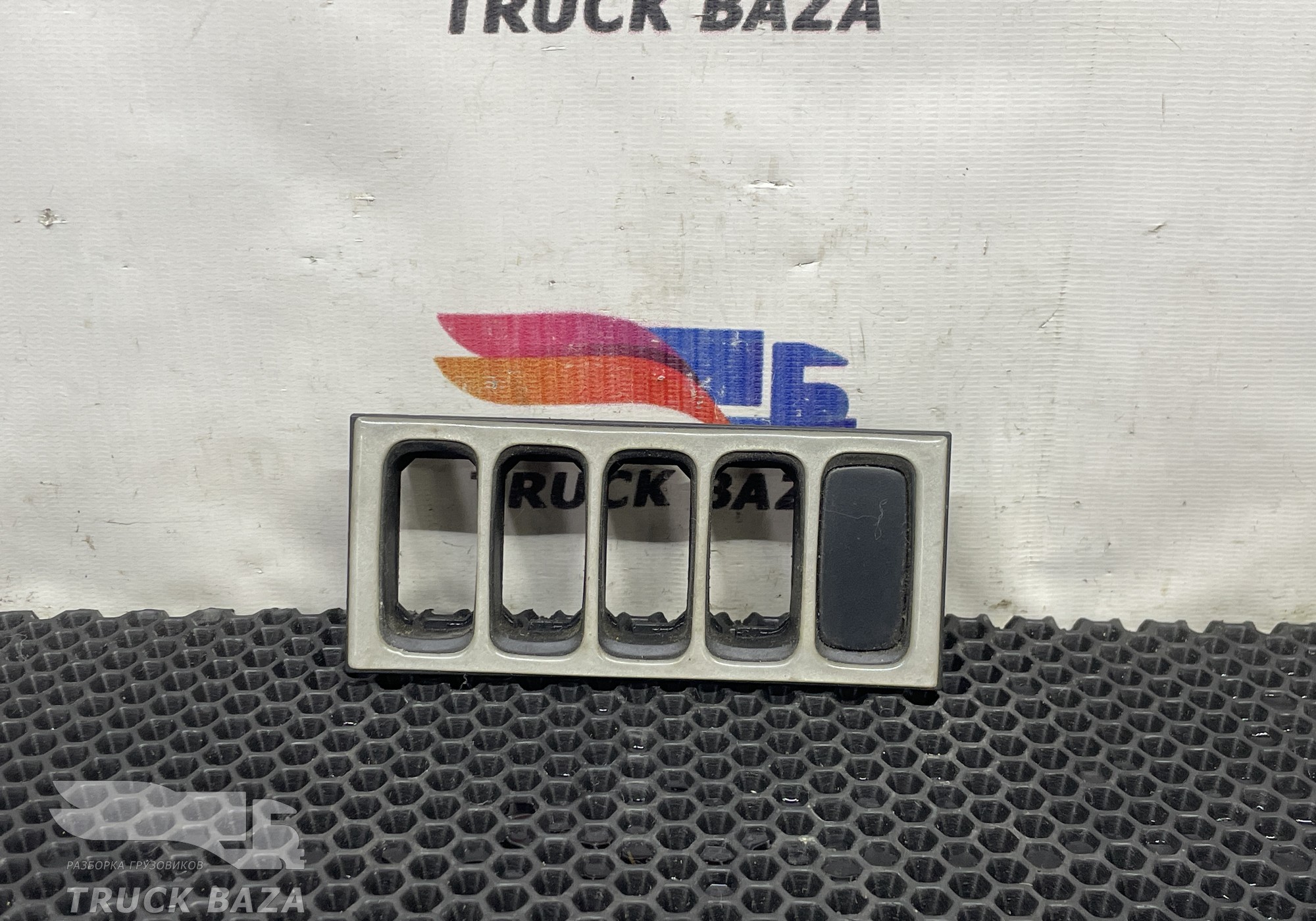 1911080 Рамка кнопок для Scania 5-series