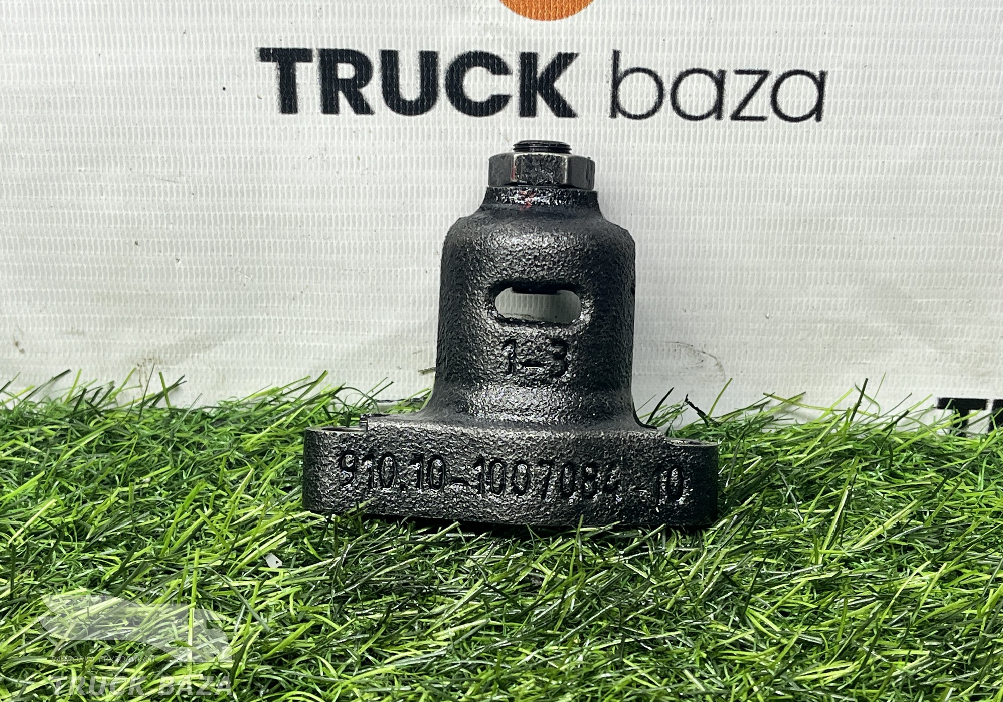 91010100708410 Опора коромысел для КАМАЗ 54901