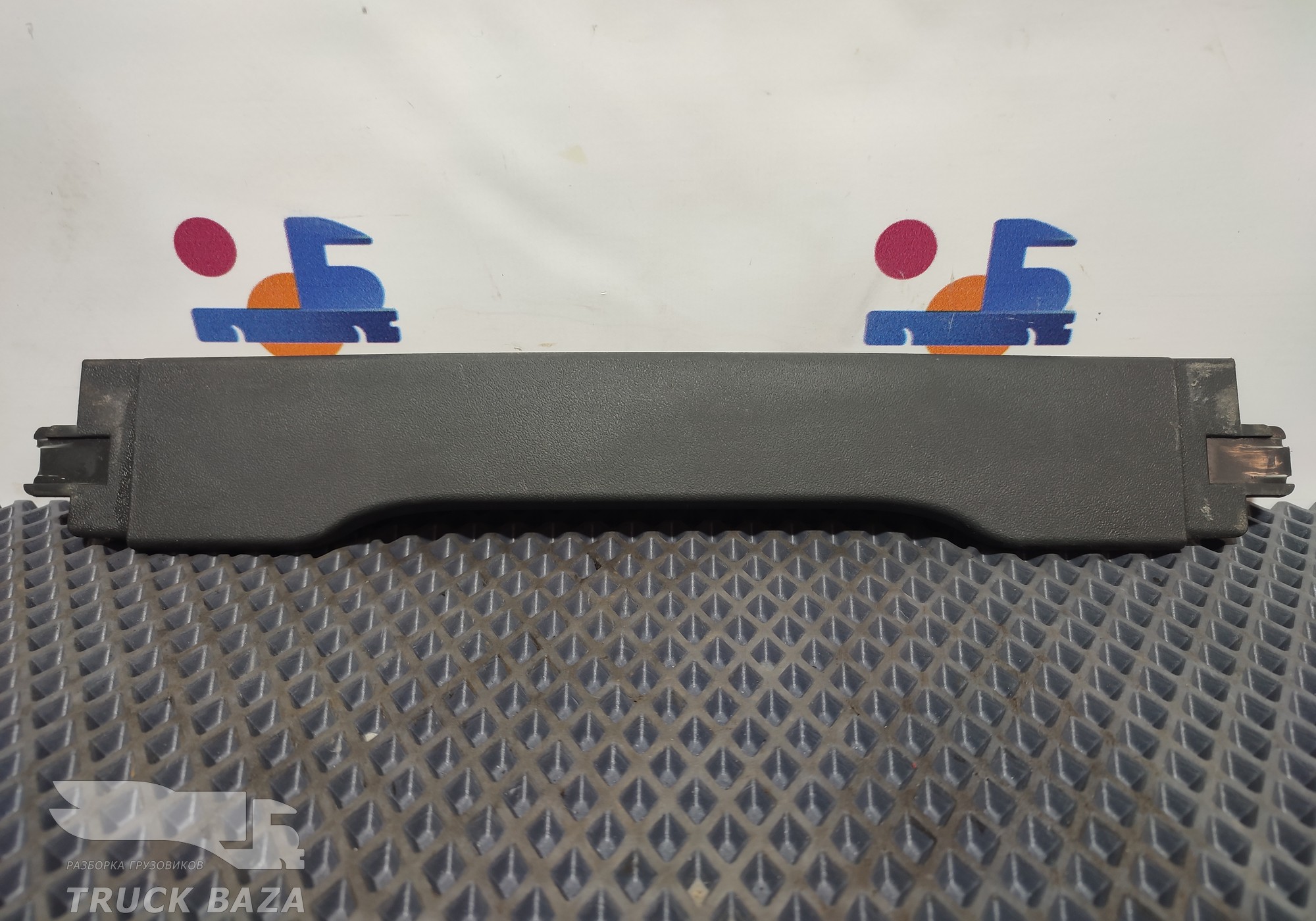 Накладка сиденья для КАМАЗ 5490 (с 2013)