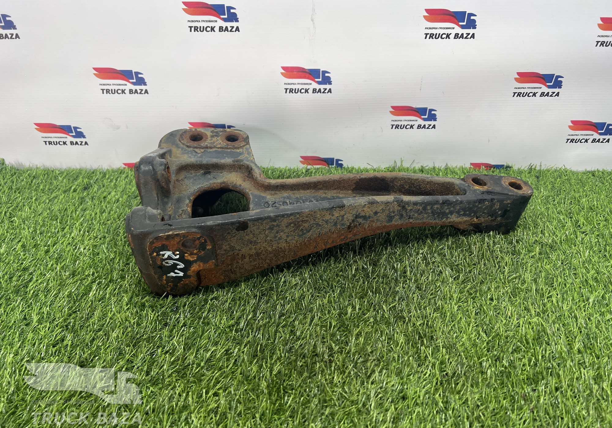 5490500104020 Кронштейн кабины правый для КАМАЗ 5490 (с 2013)