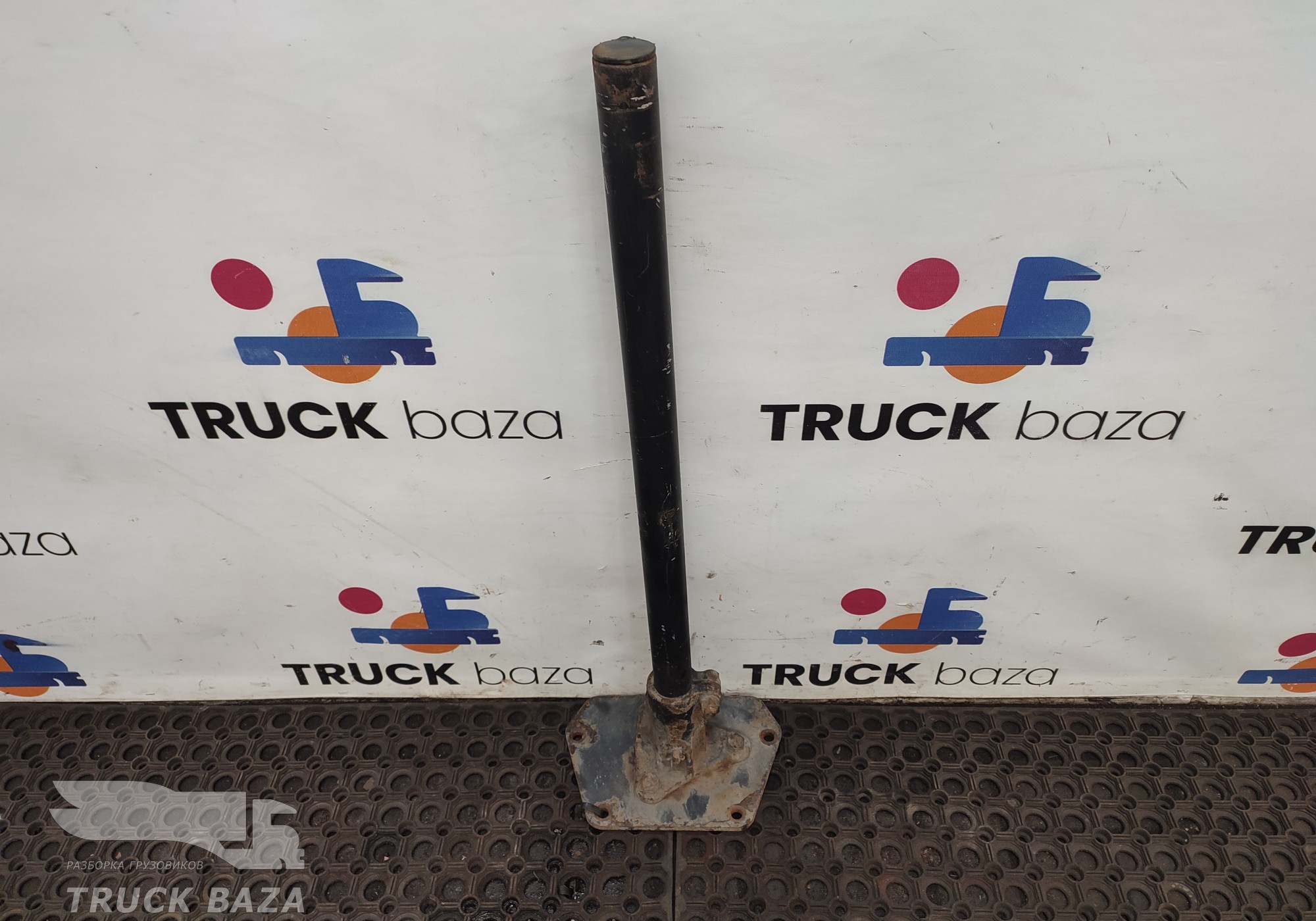 5490840413540 Кронштейн крыла заднего для КАМАЗ 5490 (с 2013)