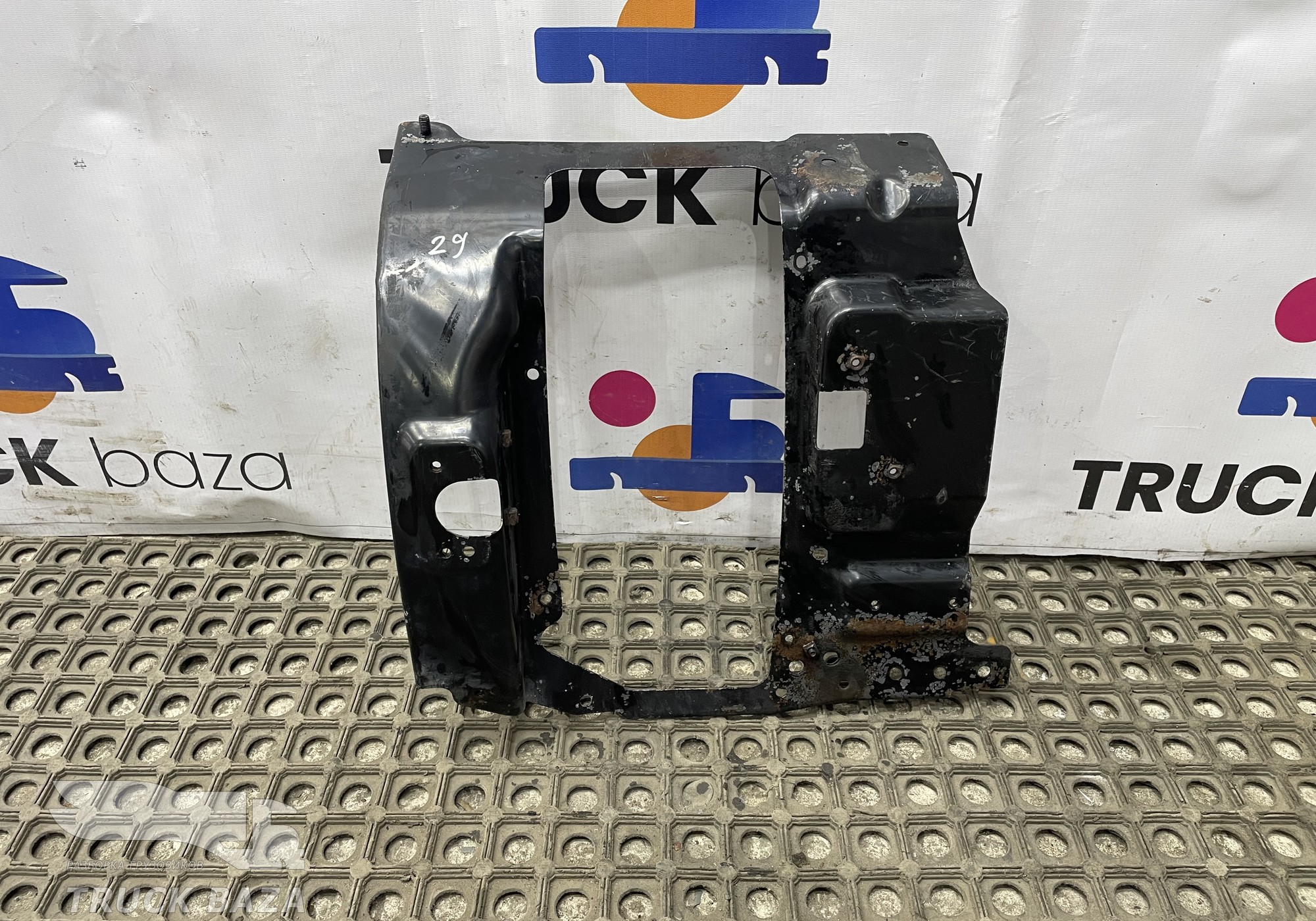 2124019 Кронштейн фары левой для Scania 5-series R (с 2004 по 2016)