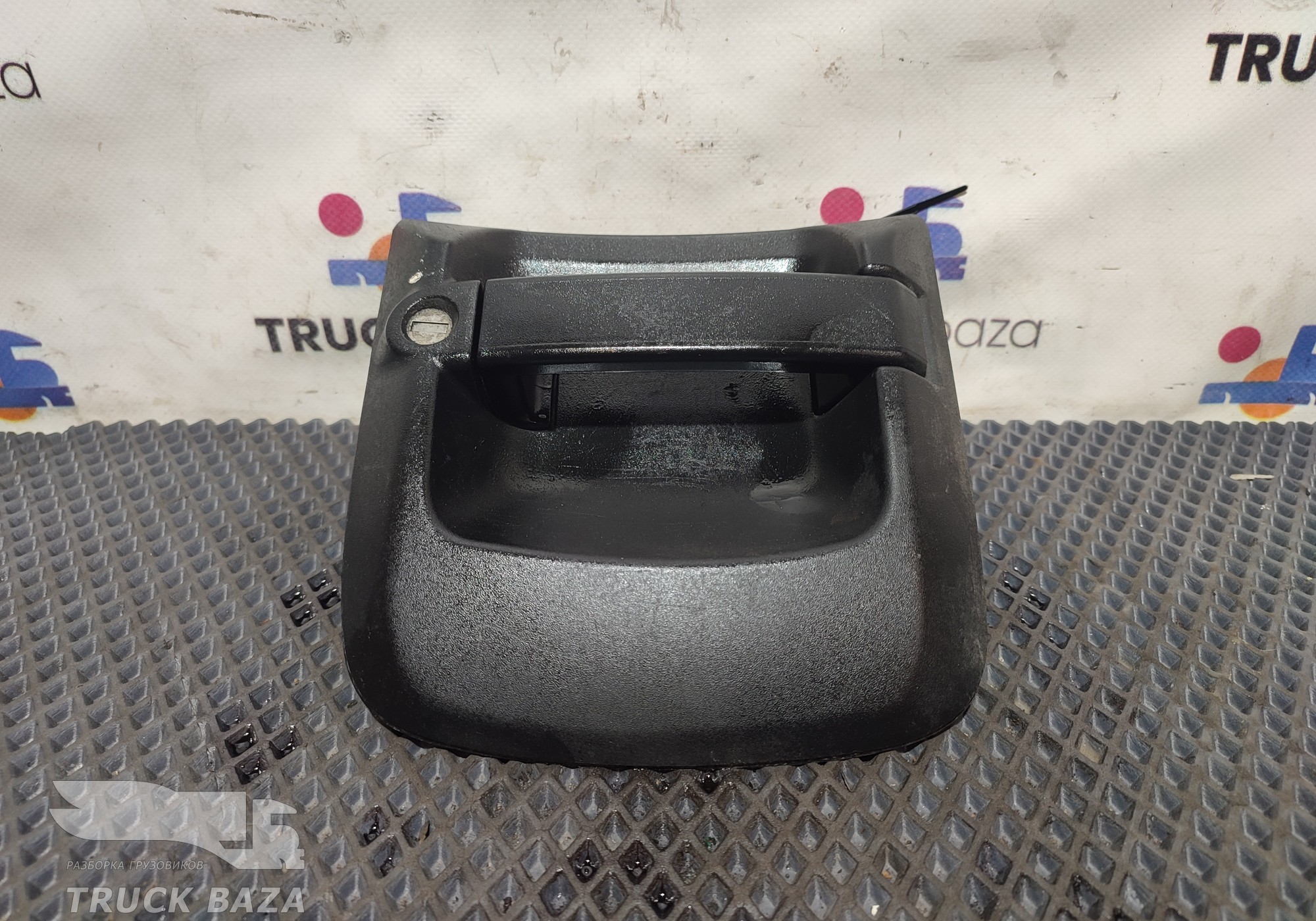 81626416079 Ручка двери наружная левая для Man TGS II (с 2012)