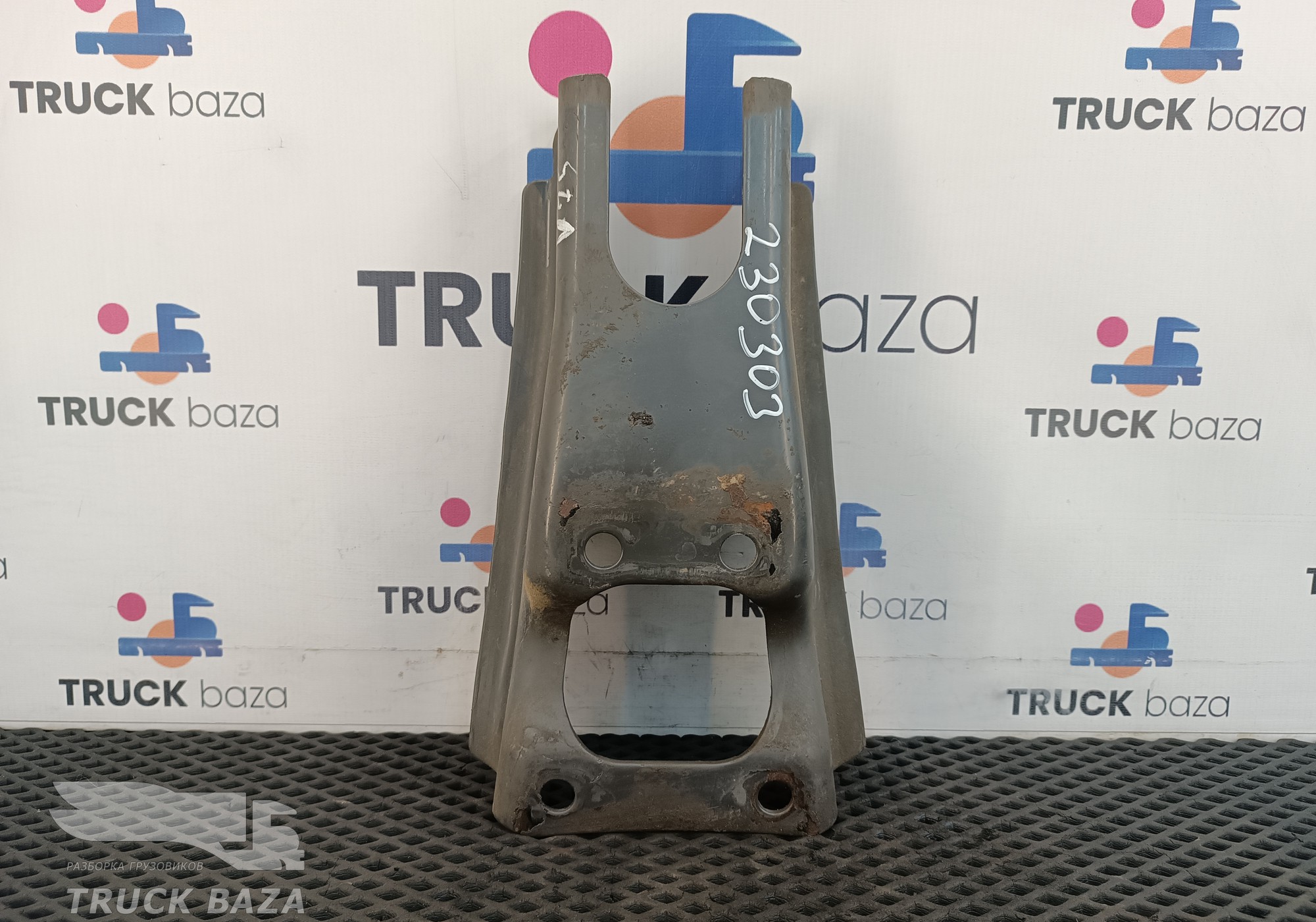 21507833 Кронштейн амортизатора переднего для Volvo FH