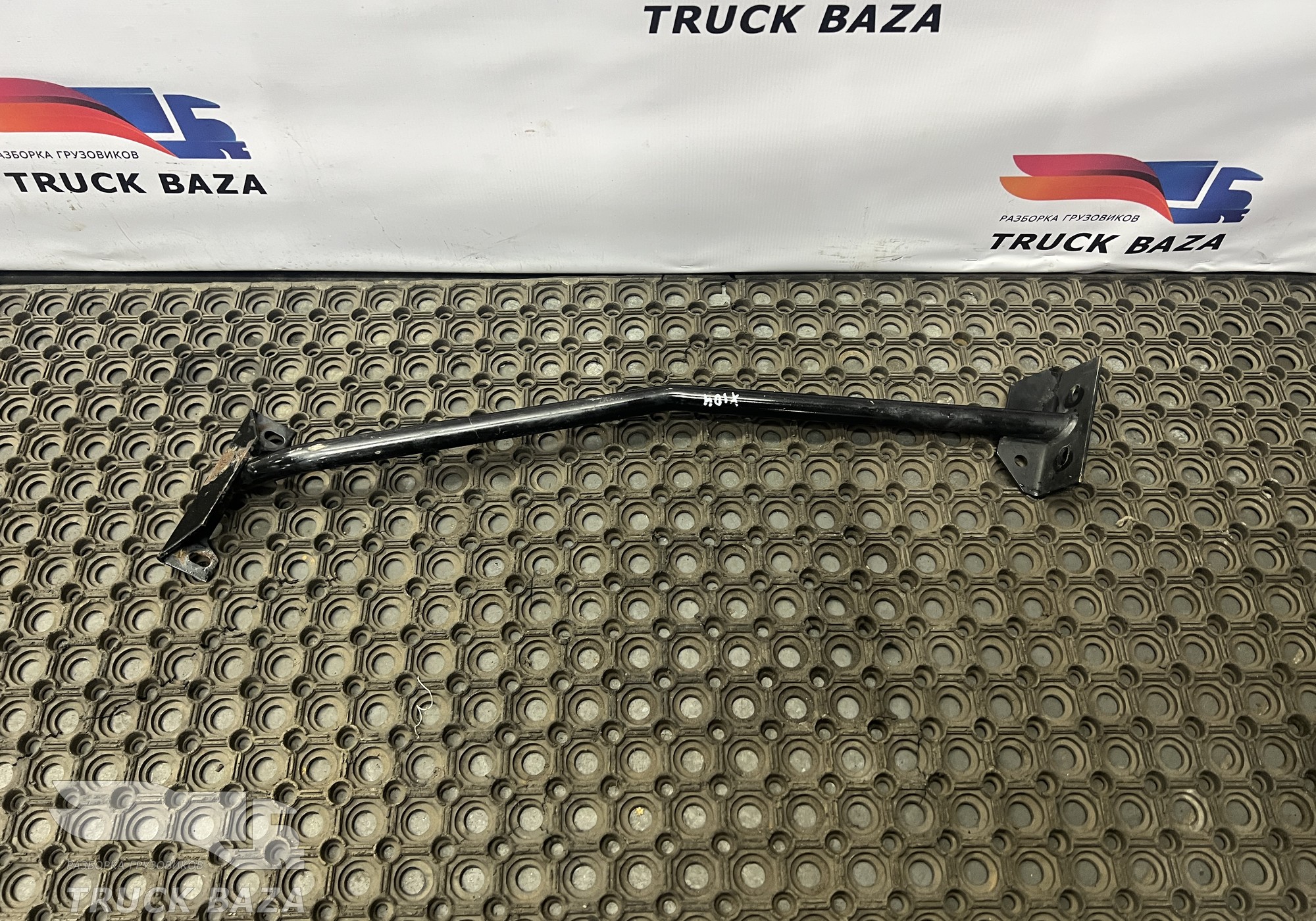 1747867 Кронштейн подножки левый для Daf XF105 (с 2005)