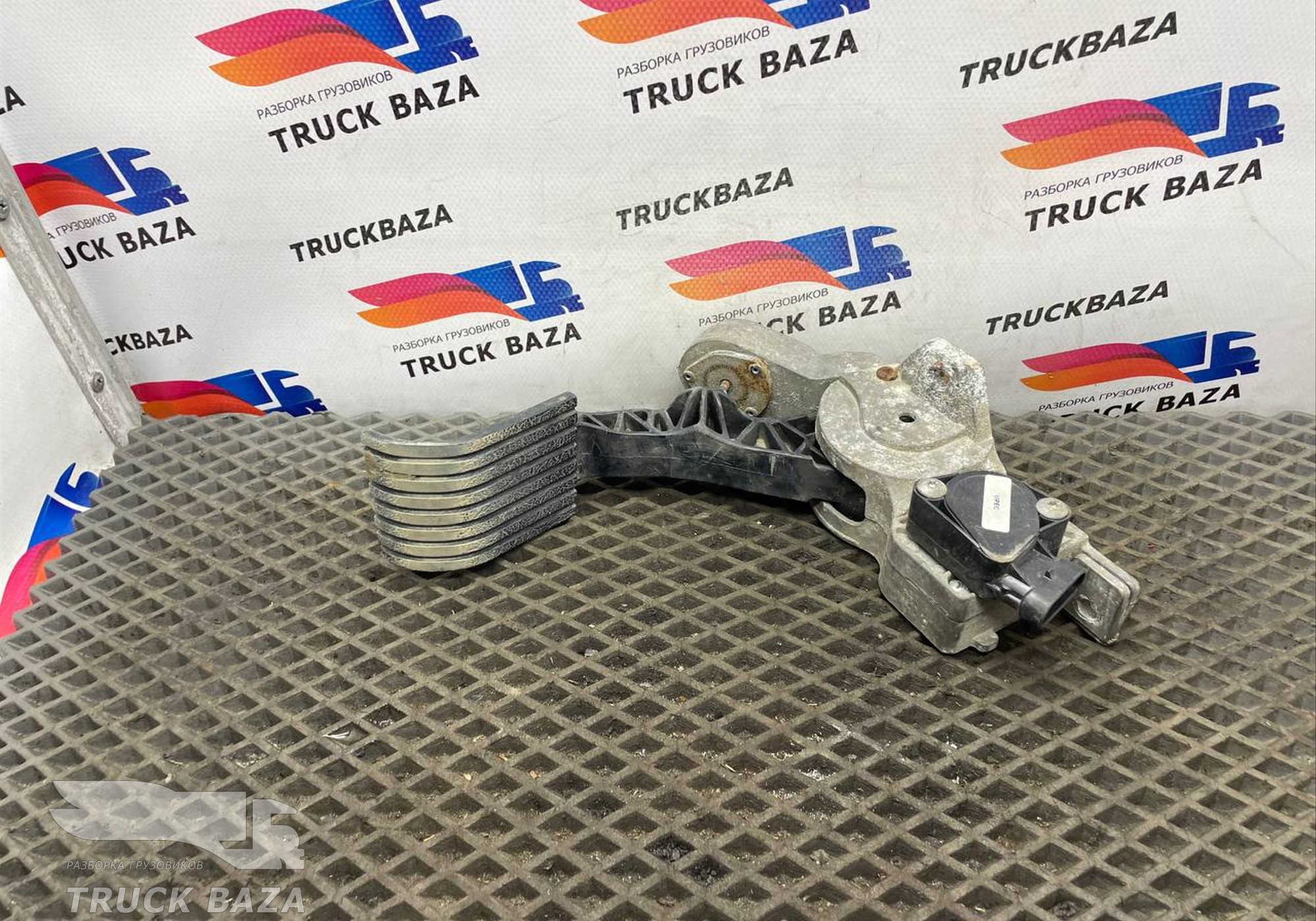 1376024 Педаль газа для Daf XF95