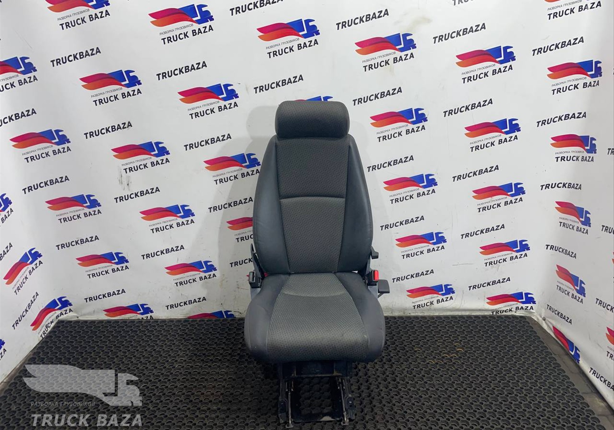 1891224 Сиденье пассажирское пневматическое для Scania 5-series R (с 2004 по 2016)
