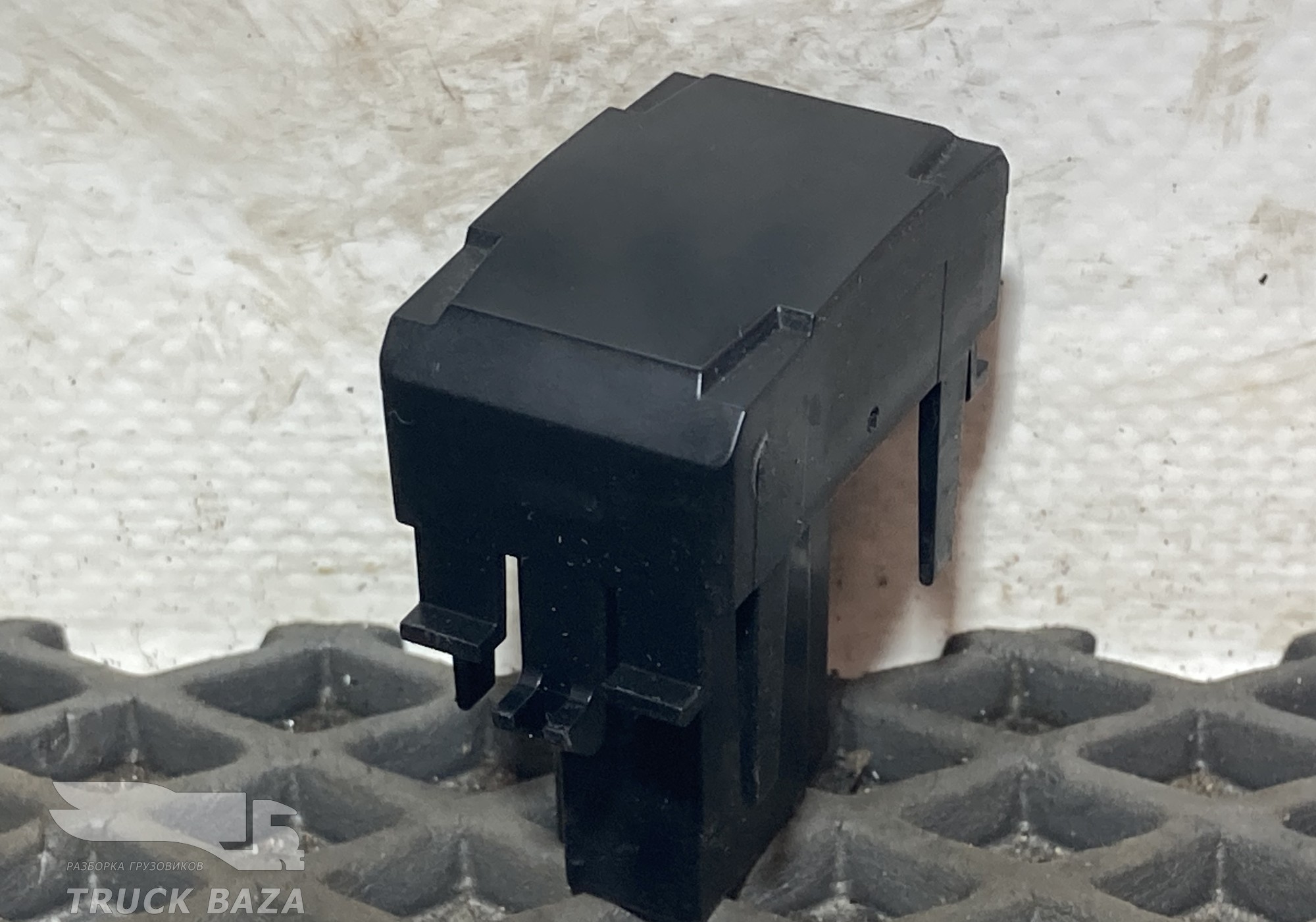 JC4613K732 Заглушка кнопки для Ford F-MAX (с 2018)