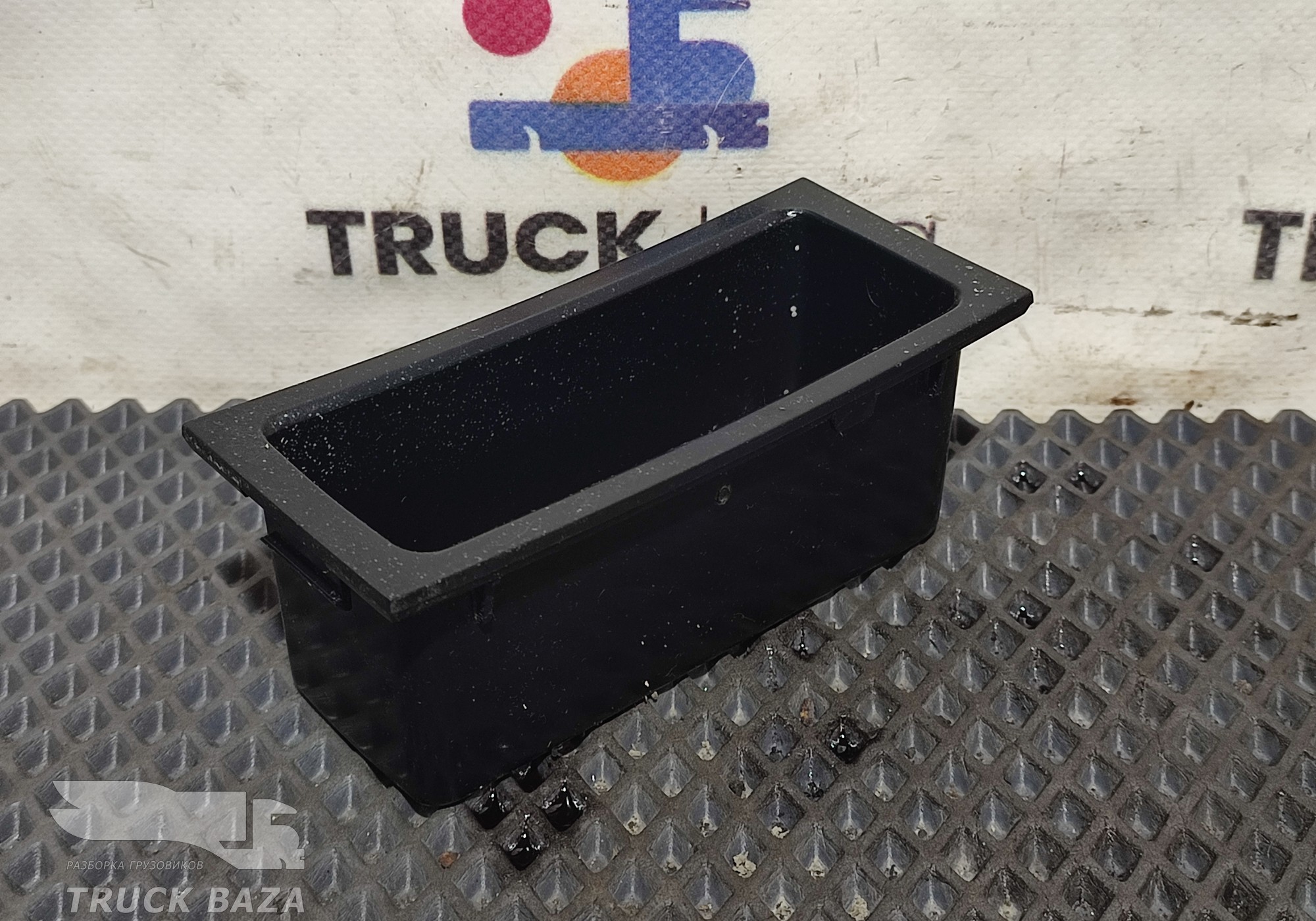 1498975 Ящик передней консоли для Scania 5-series R (с 2004 по 2016)