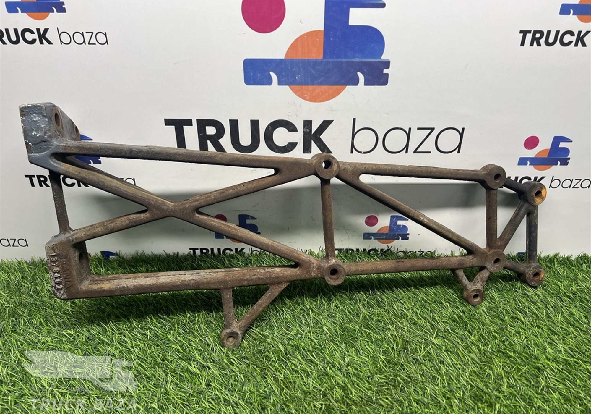 1378482 Кронштейн глушителя