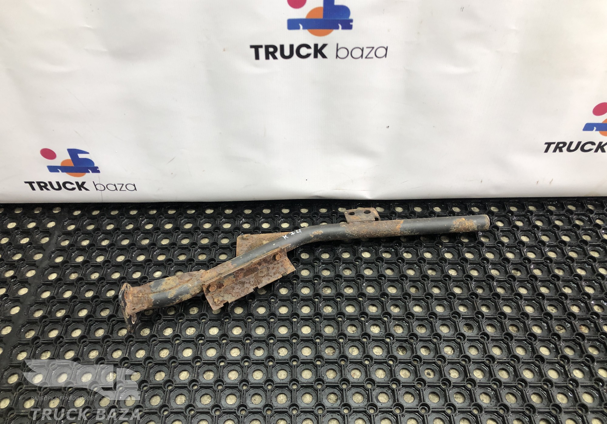 5490840532010 Кронштейн корпуса подножек правого для КАМАЗ 5490 (с 2013)